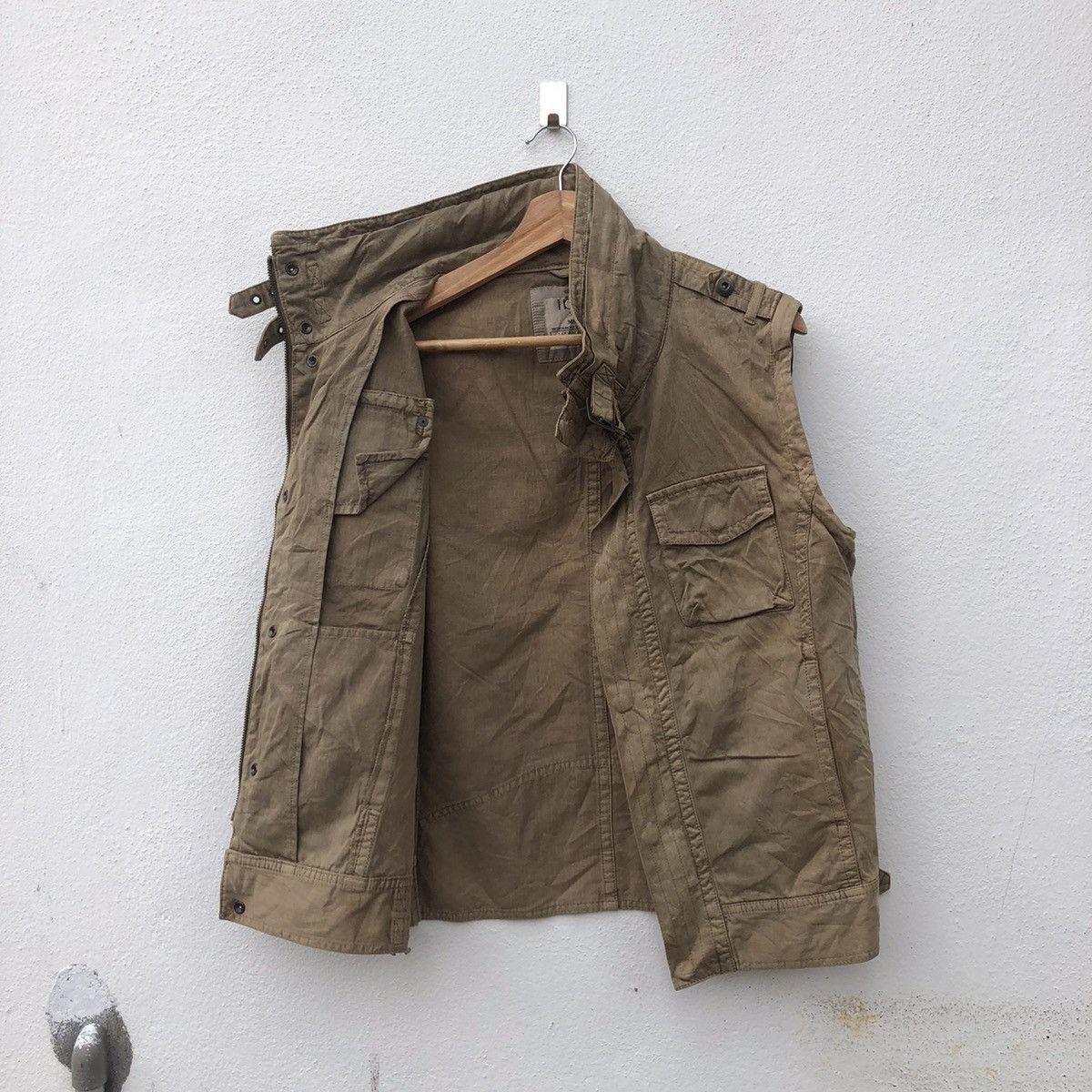 Japanese Brand TANK TOP SLEEVELESS PARACHUTE ICCA MILITARY COLLECTIONS Size US M / EU 48-50 / 2 - 7 Thumbnail