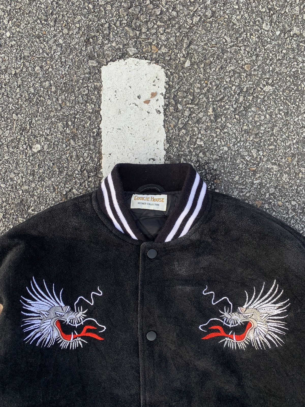 Vintage 🐲Vtg THRASHED COOKIE HOUSE EMBROIDERY DRAGON VARSITY JACKET Size US M / EU 48-50 / 2 - 7 Thumbnail