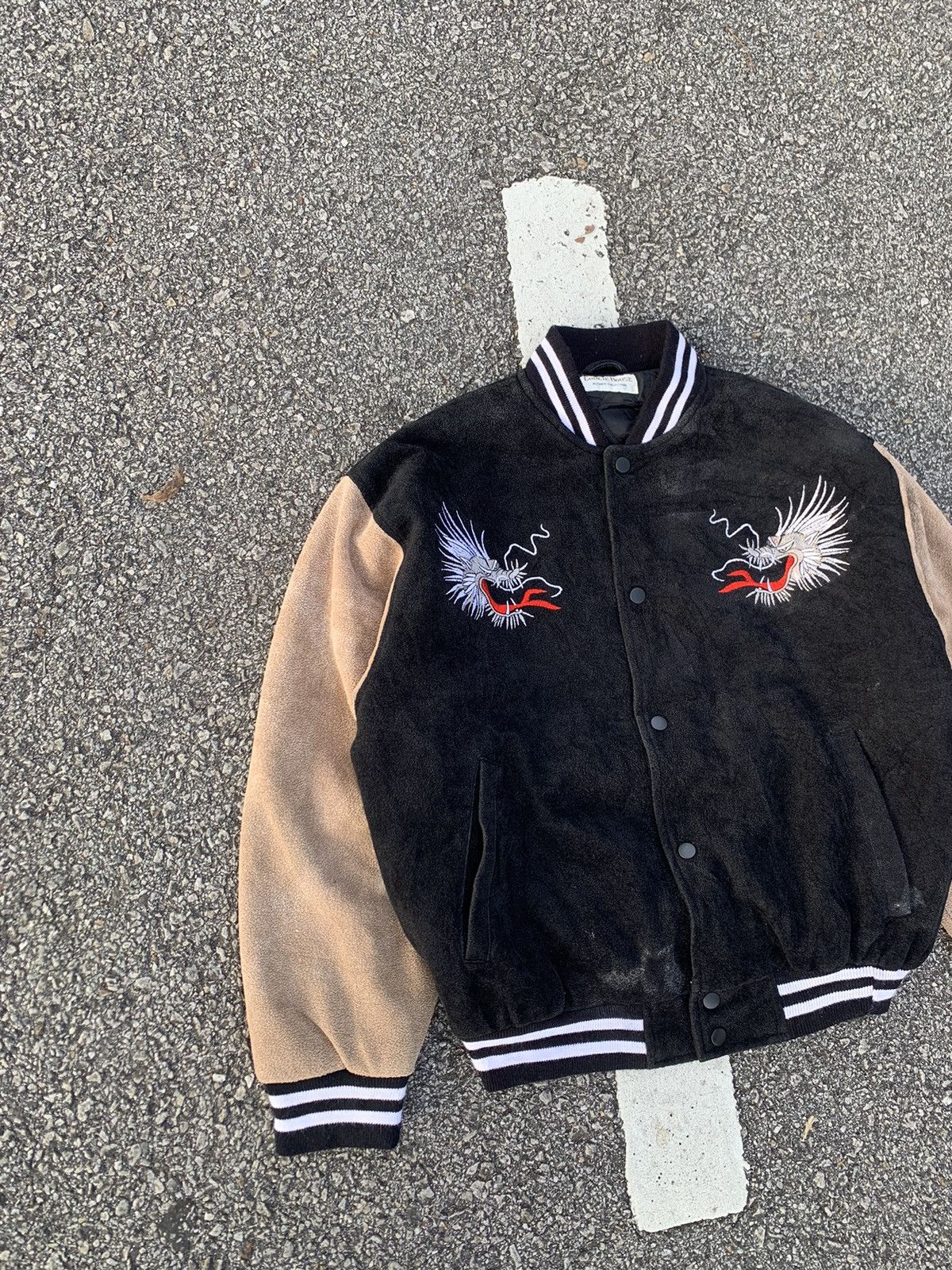 Vintage 🐲Vtg THRASHED COOKIE HOUSE EMBROIDERY DRAGON VARSITY JACKET Size US M / EU 48-50 / 2 - 3 Thumbnail