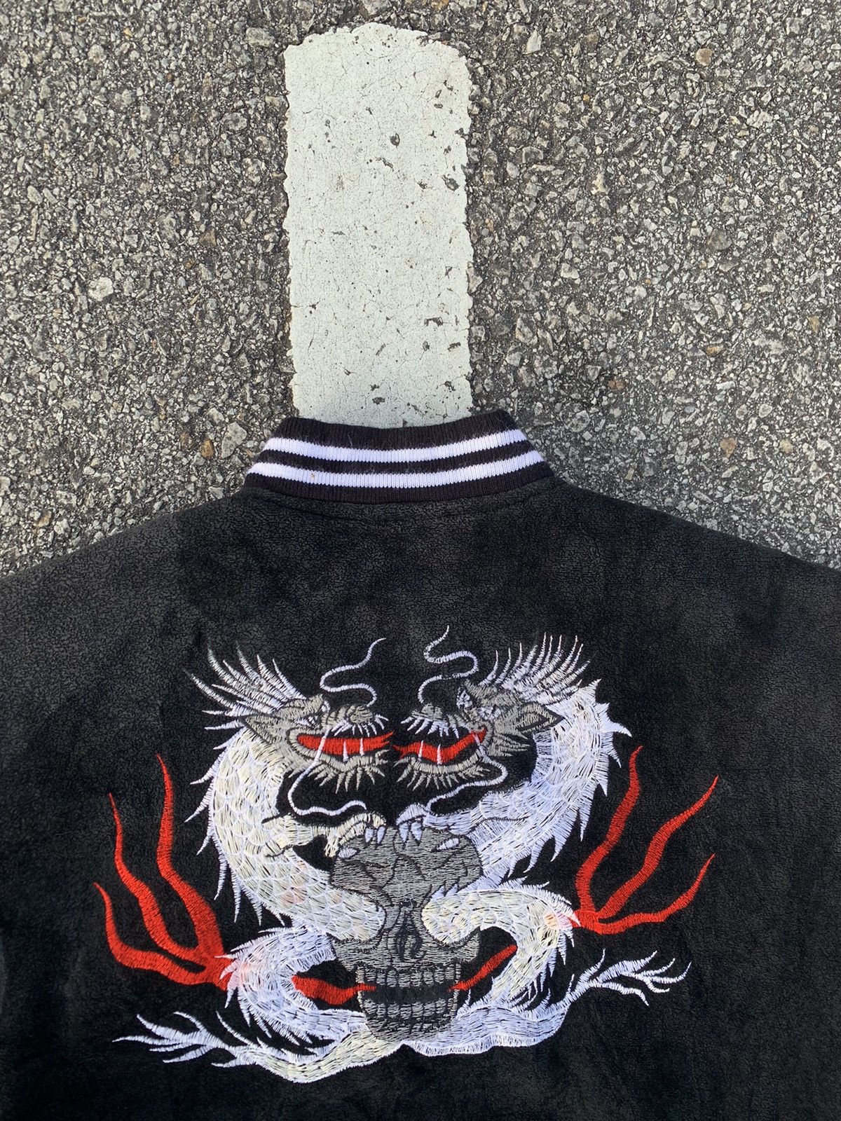 Vintage 🐲Vtg THRASHED COOKIE HOUSE EMBROIDERY DRAGON VARSITY JACKET Size US M / EU 48-50 / 2 - 14 Thumbnail