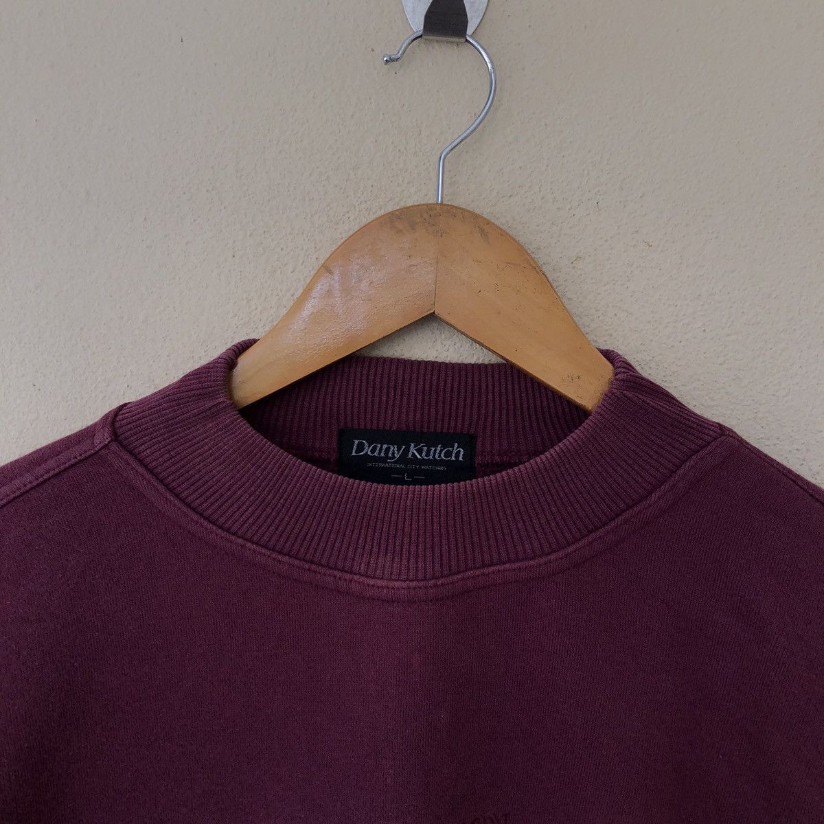 Japanese Brand VINTAGE BIG LOGO SWEATSHIRT WAKE UP DANY KUTCH Size US M / EU 48-50 / 2 - 5 Thumbnail
