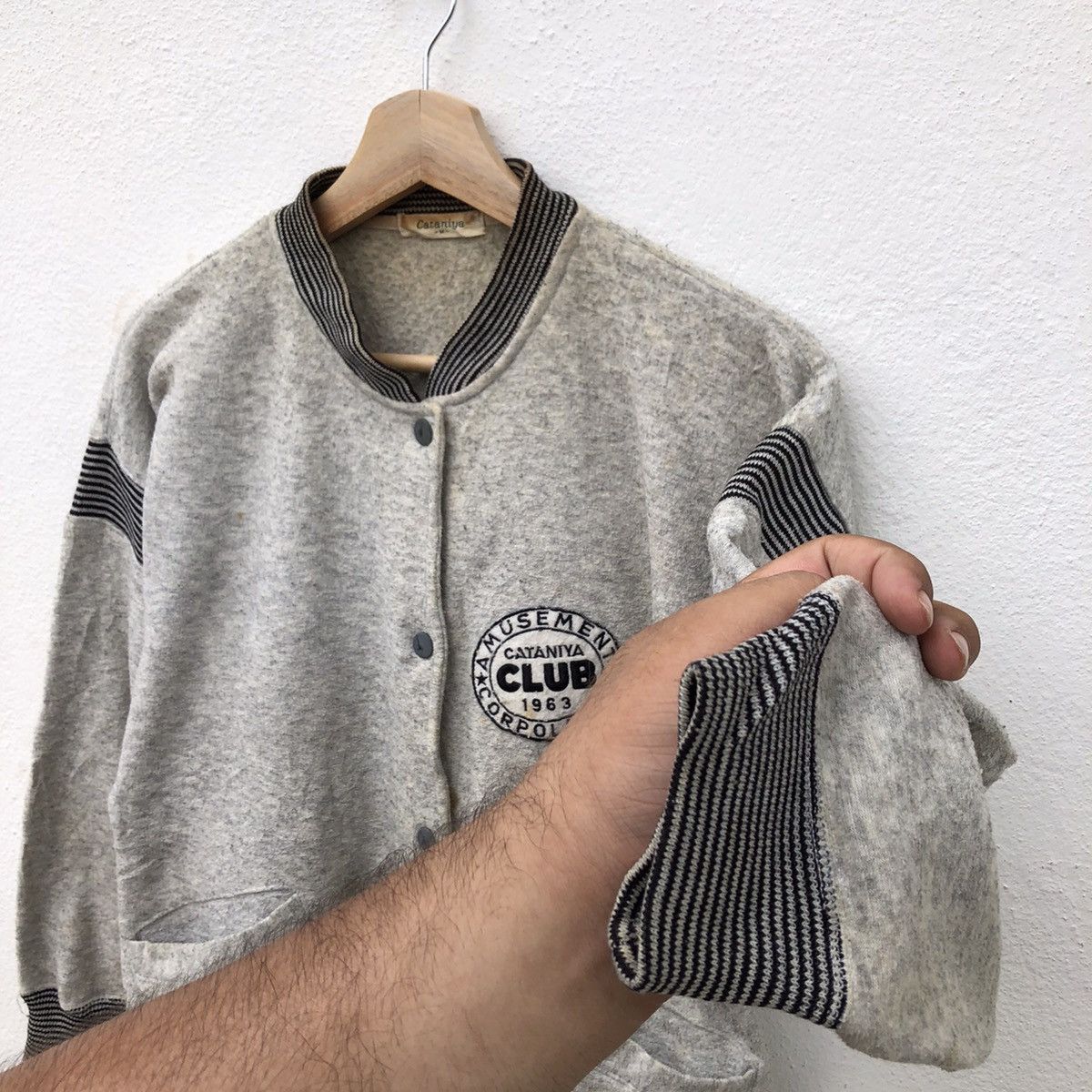 Japanese Brand VINTAGE CARDIGAN CATANIYA NICE DESIGN Size US M / EU 48-50 / 2 - 4 Thumbnail