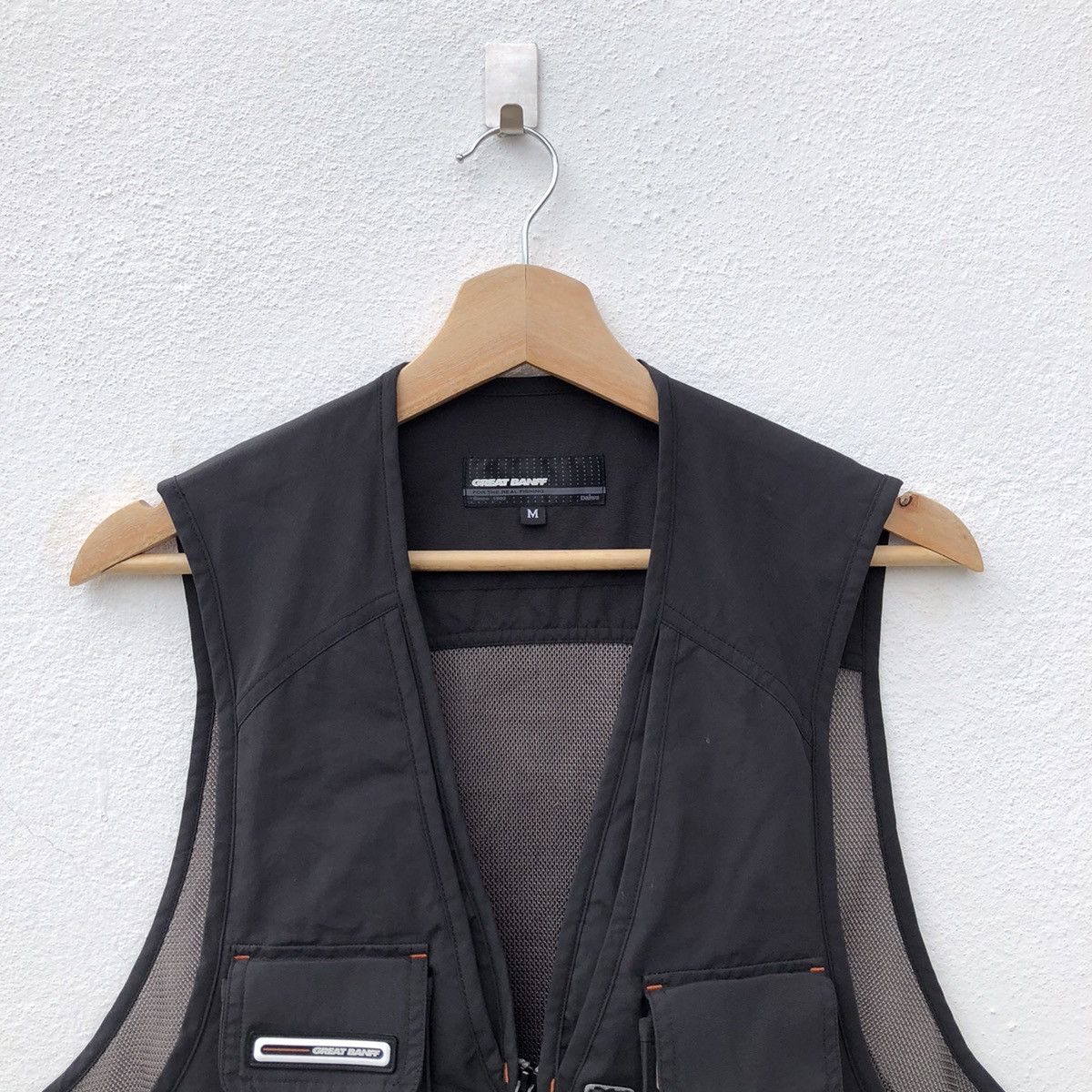 Japanese Brand GREATBANFF FOR THE REAL FISHING TANK TOP MULTI POCKET DAIWA Size US M / EU 48-50 / 2 - 4 Thumbnail