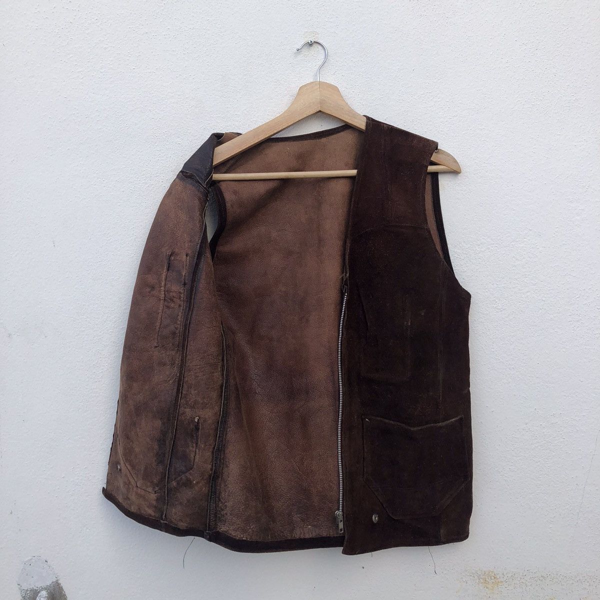 Japanese Brand VINTAGE LEATHER GENUINE VEST MULTI POCKET Size US M / EU 48-50 / 2 - 7 Thumbnail