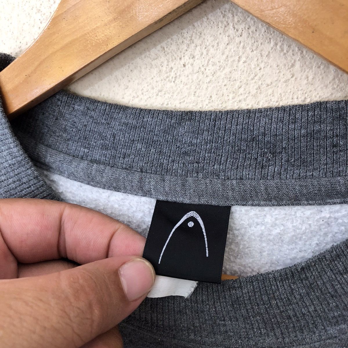 Japanese Brand VINTAGE HEAD SWEATSHIRT EMBROIDERED BIG LOGO Size US M / EU 48-50 / 2 - 7 Thumbnail
