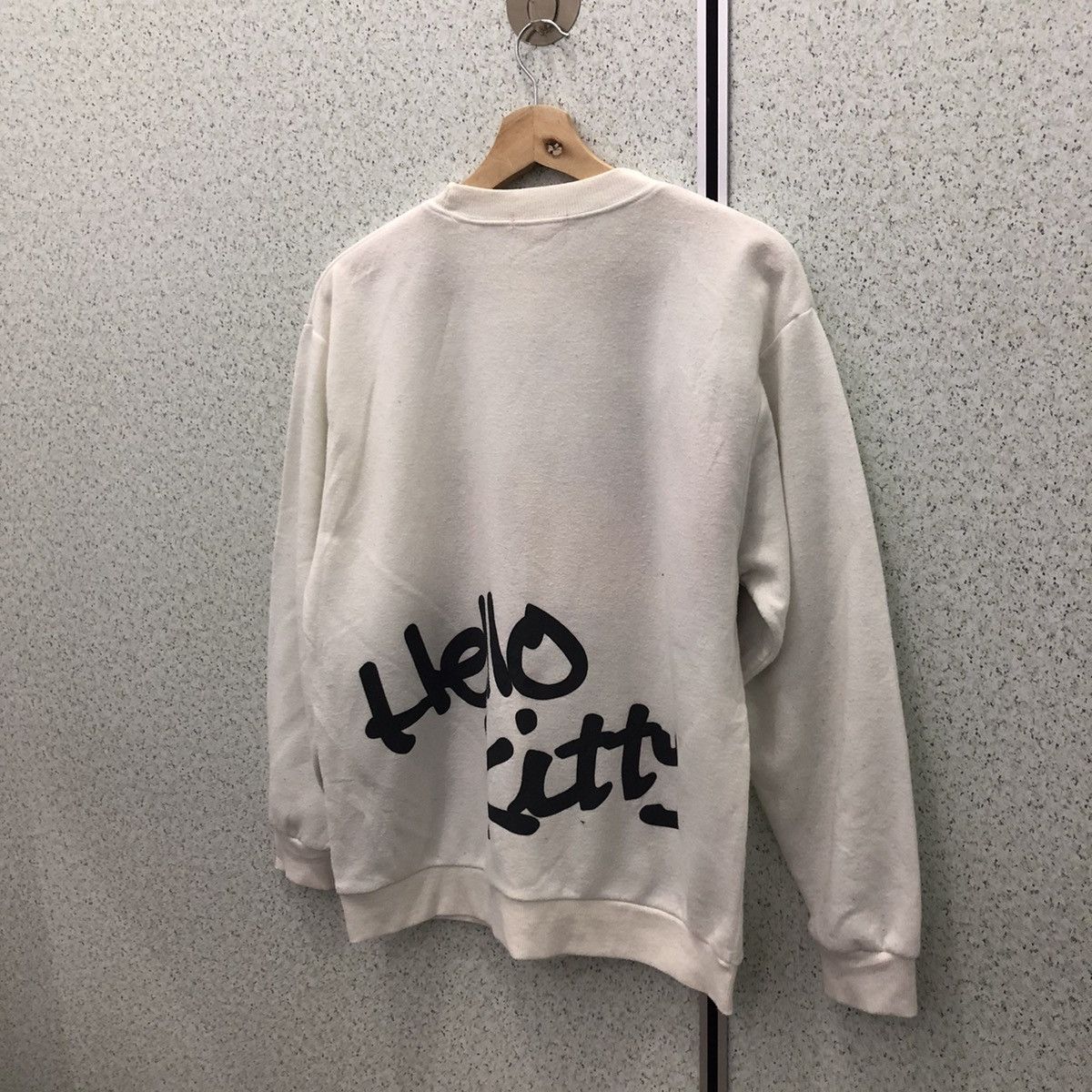 Cartoon Network HELLO KITTY RARE SWEATSHIRT BIG LOGO Size US M / EU 48-50 / 2 - 8 Thumbnail