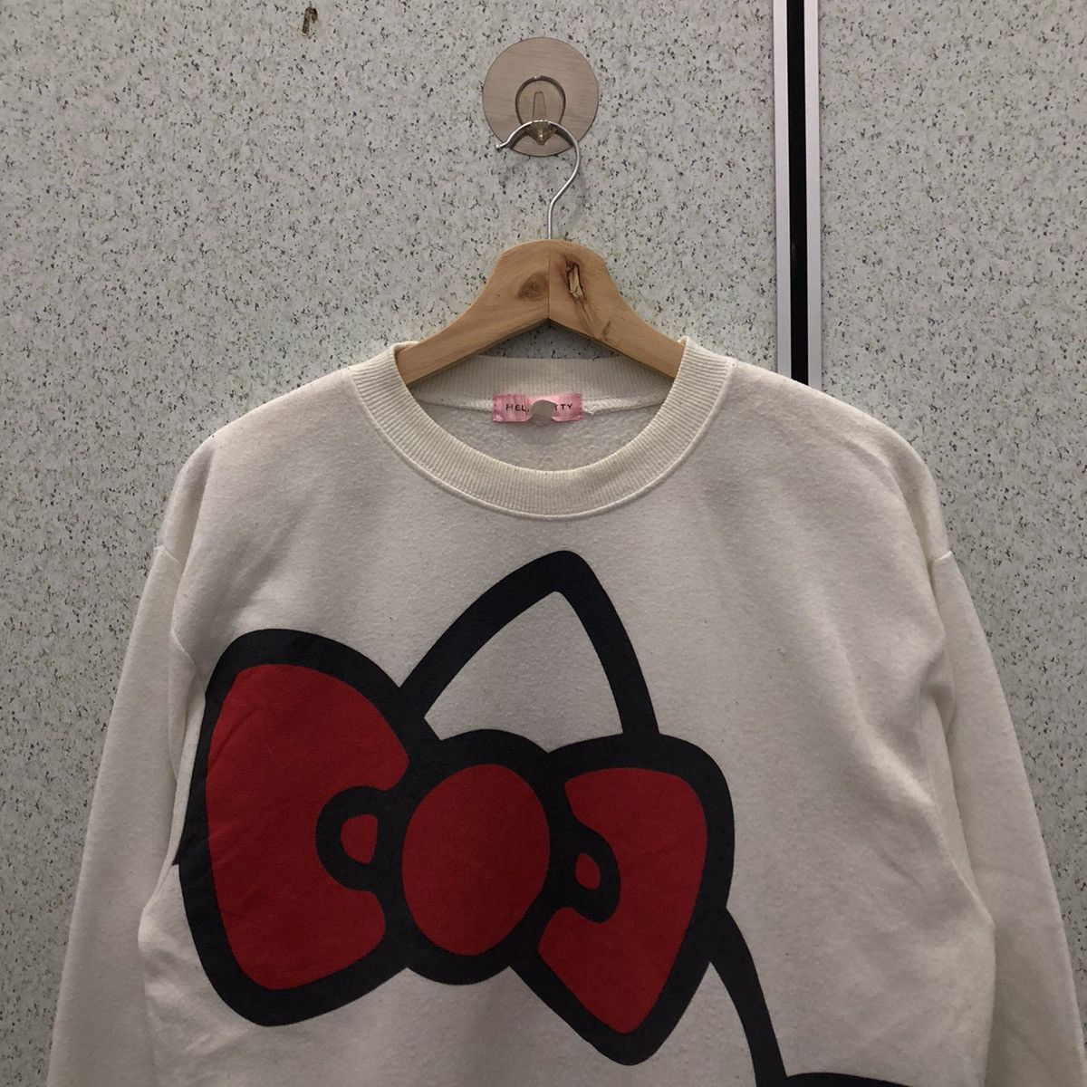 Cartoon Network HELLO KITTY RARE SWEATSHIRT BIG LOGO Size US M / EU 48-50 / 2 - 4 Thumbnail