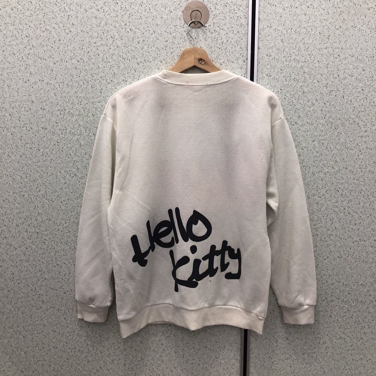 Cartoon Network HELLO KITTY RARE SWEATSHIRT BIG LOGO Size US M / EU 48-50 / 2 - 7 Thumbnail