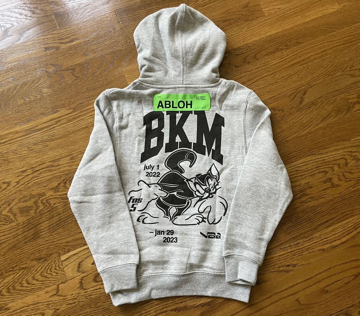 image of Virgil Abloh Youth Small Brooklyn Museum Fos Cat Figures Of Speech Hoodie in Gray Black (Size 2XS)
