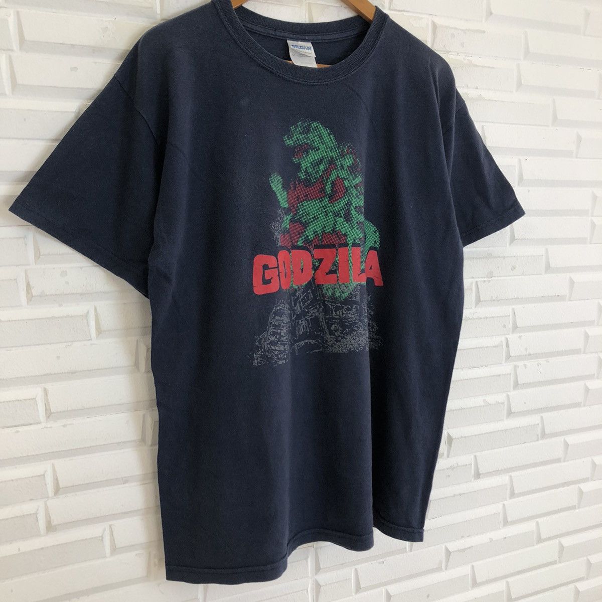 Vintage VINTAGE GODZILLA MOVIE BIG LOGO T-SHIRT Size US M / EU 48-50 / 2 - 4 Thumbnail