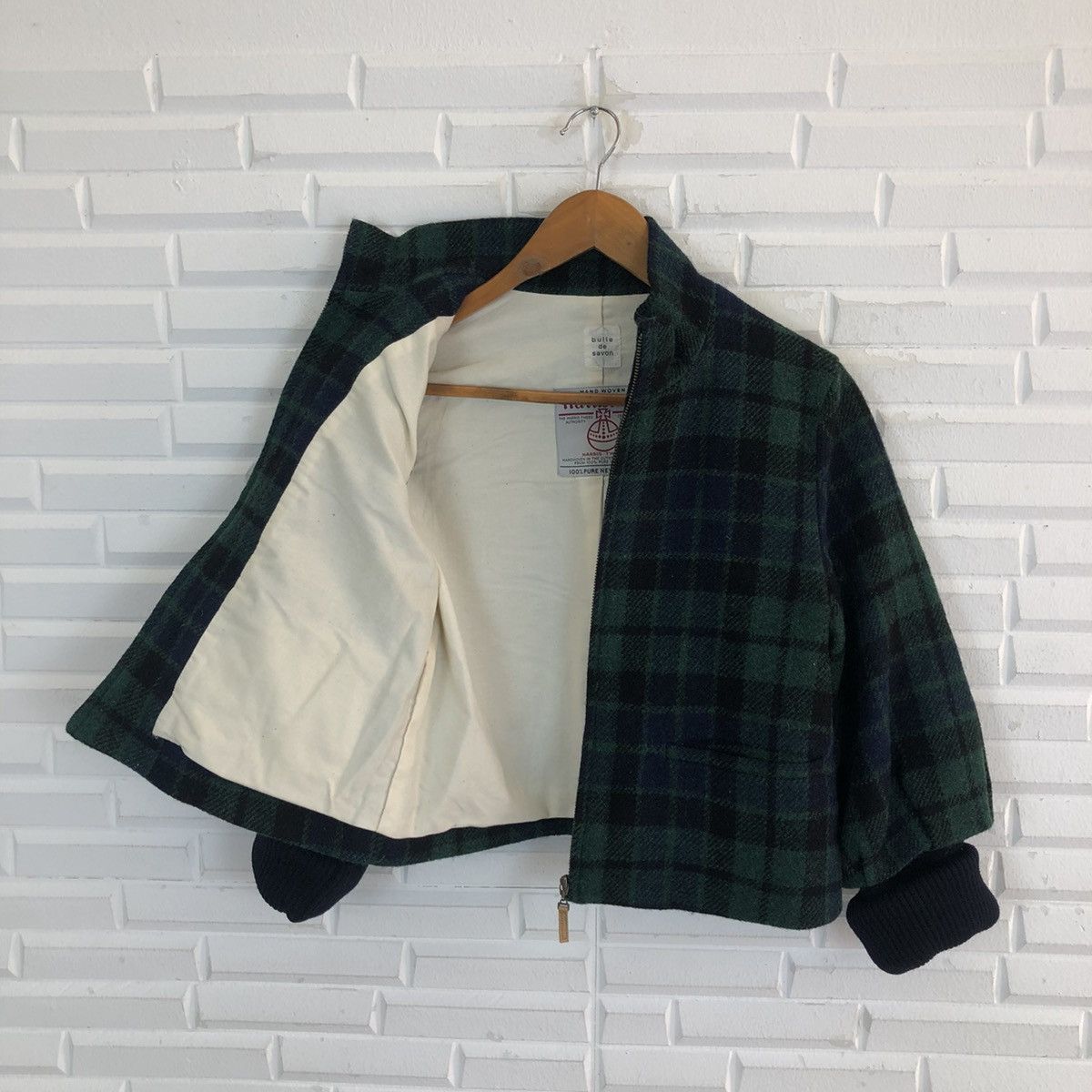 Harris Tweed VINTAGE CROPPED WOOL JACKET TARTAN DESIGN HARRIS TWEED Size US M / EU 48-50 / 2 - 10 Thumbnail