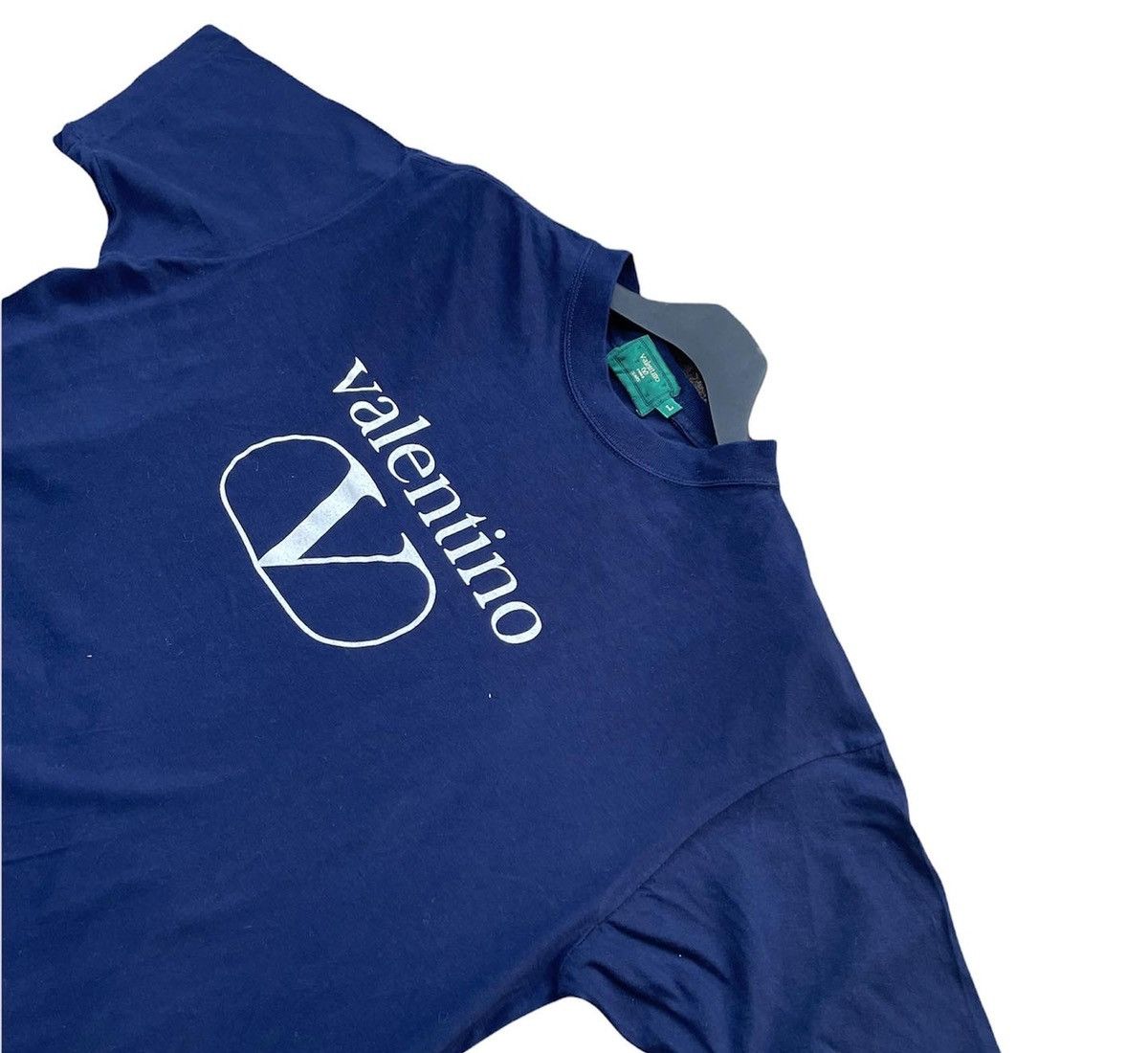 Designer Vintage Valentino Spellout Logo Tshirt Size US XL / EU 56 / 4 - 2 Thumbnail