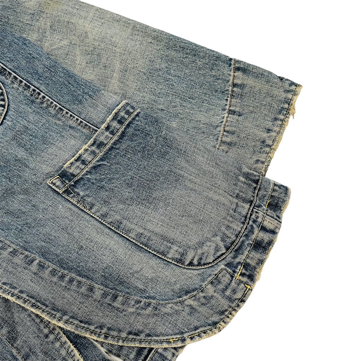 Levi's × Vintage Vintage Levi's Distressed Mud Wash Denim Jacket Size US M / EU 48-50 / 2 - 3 Thumbnail