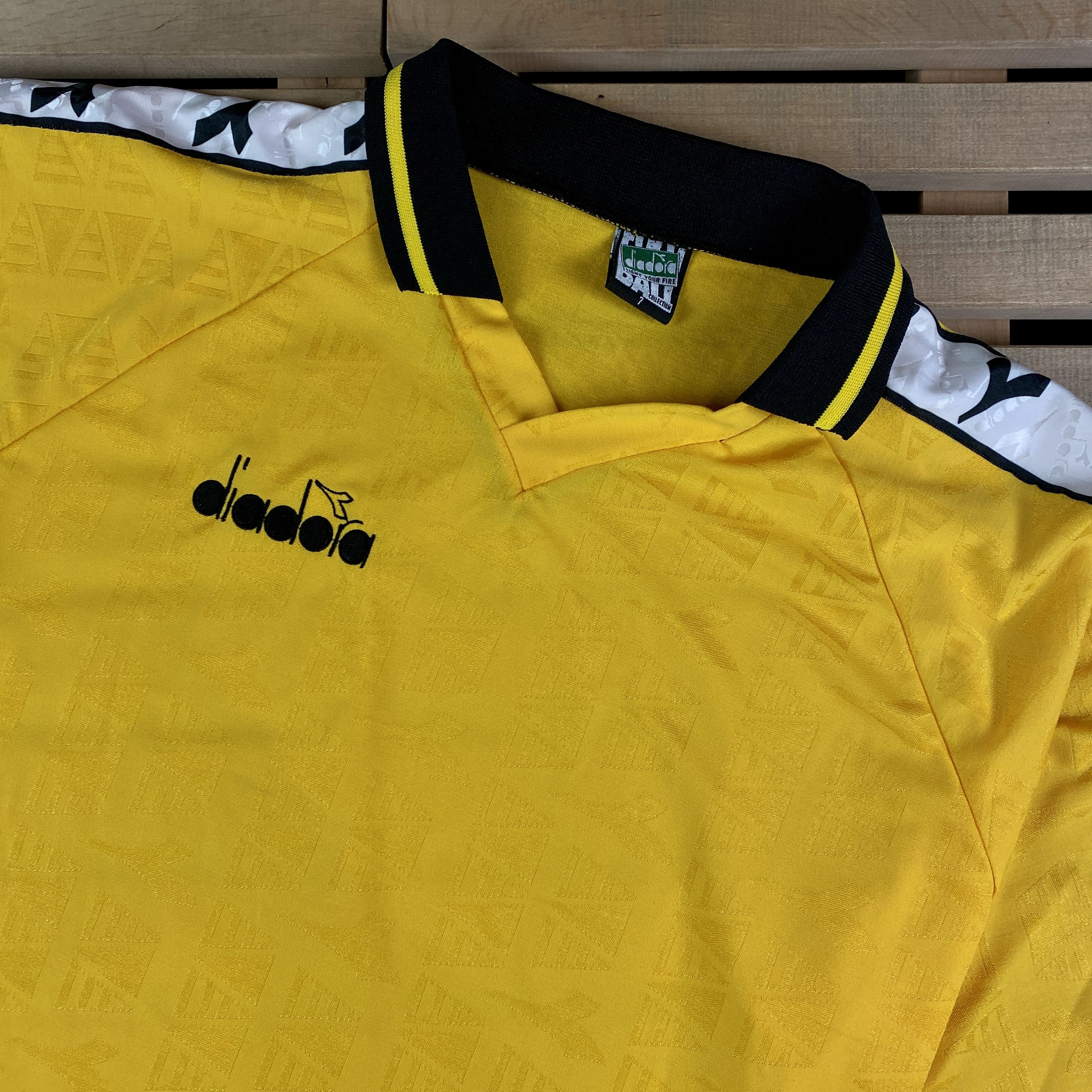 Diadora Mens T Shirt Vintage Diadora Lampasy Size XL Size US XL / EU 56 / 4 - 2 Thumbnail