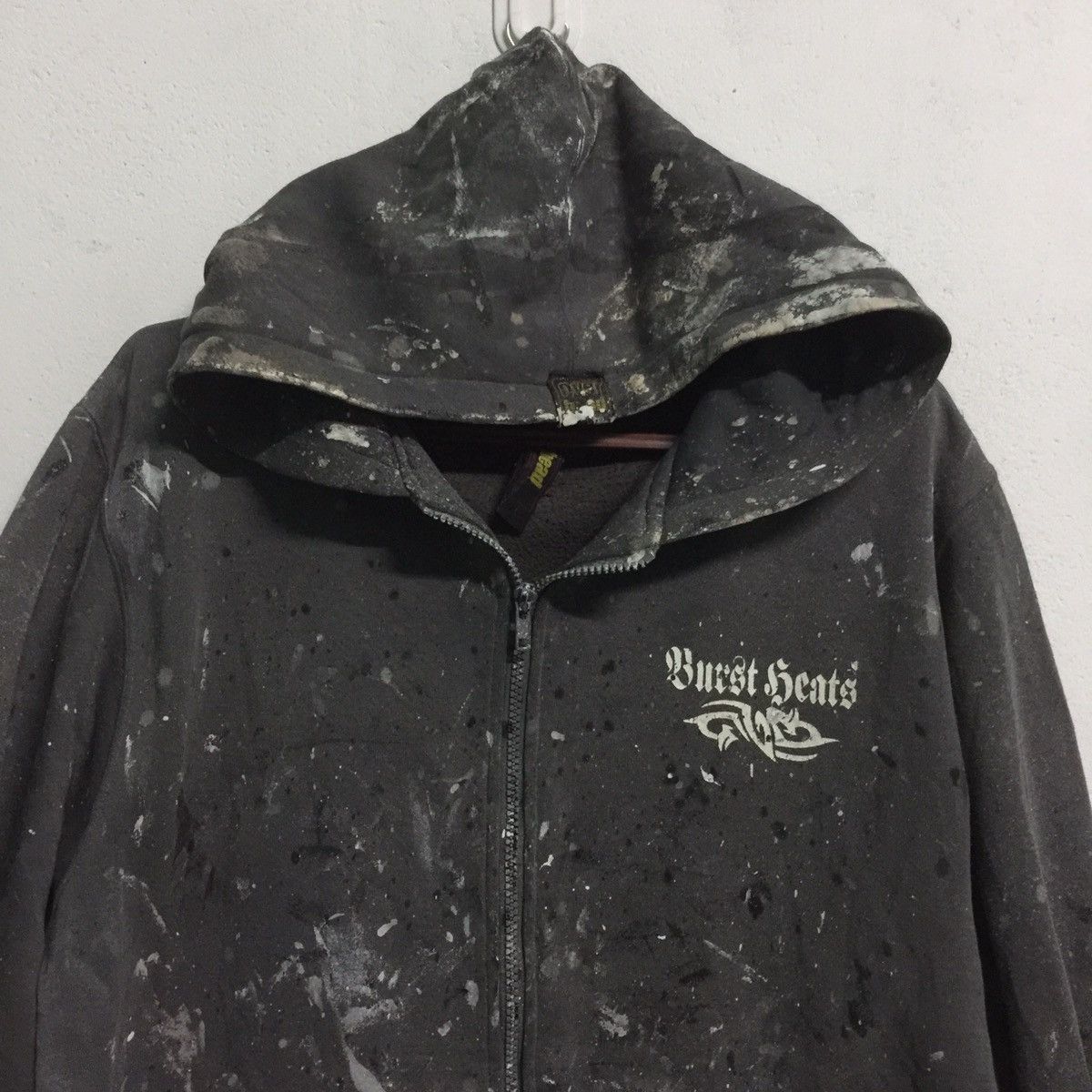 Japanese Brand Over head thrashed Ultimate Paint Design Hoodie Size US L / EU 52-54 / 3 - 5 Thumbnail