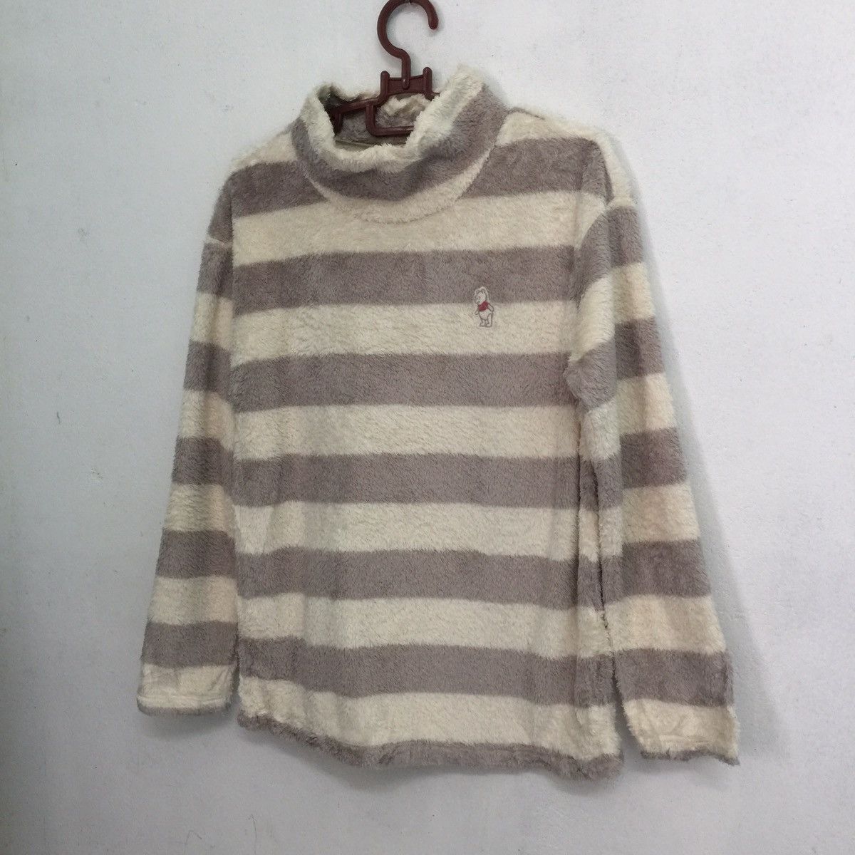 Cartoon Network Winnie The Pooh Disney Uniqlo Crewneck Fleece Sweatshirt Size US S / EU 44-46 / 1 - 2 Thumbnail