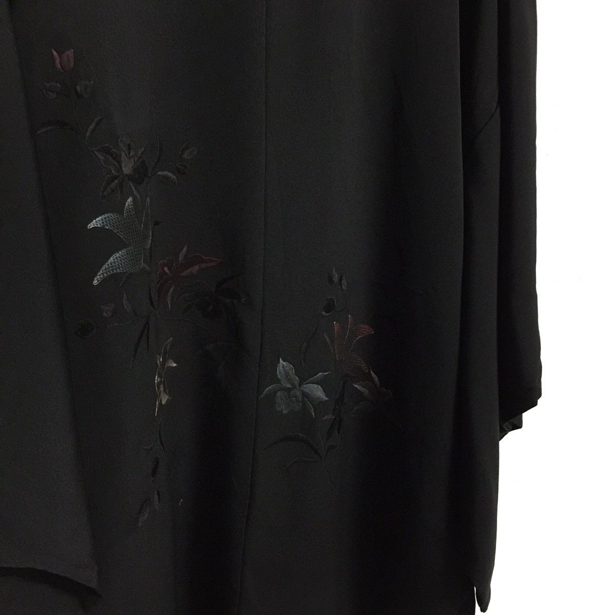 Japanese Brand Kimono Traditional Flowers Design Size US XL / EU 56 / 4 - 3 Thumbnail