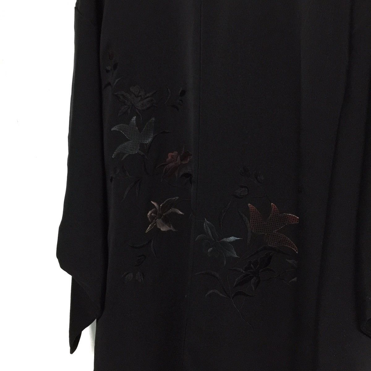 Japanese Brand Kimono Traditional Flowers Design Size US XL / EU 56 / 4 - 2 Thumbnail