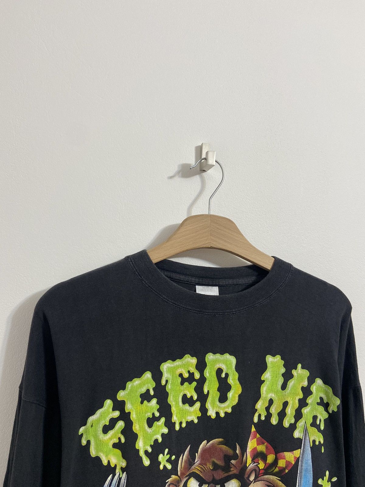 Vintage Tasmanian Looney Tunes Vintage Long Sleeve Feed Me 1992 Size US XL / EU 56 / 4 - 2 Thumbnail
