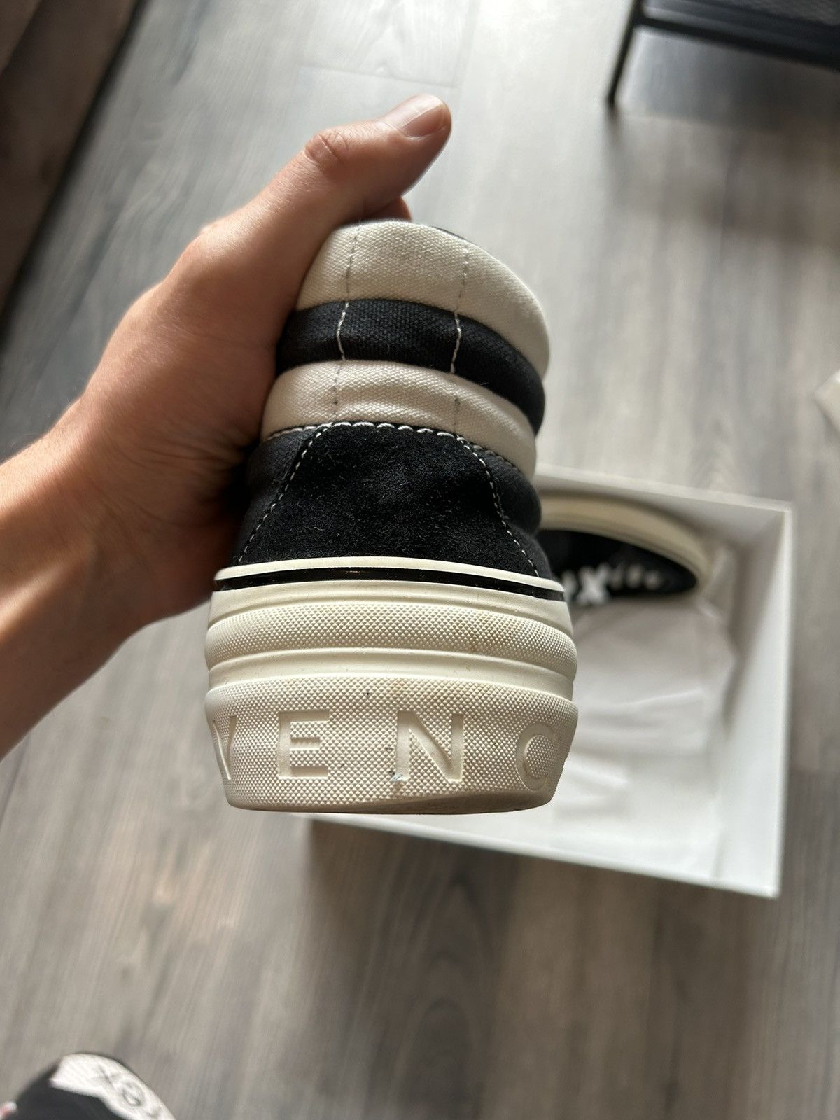 Givenchy Givenchy George V Mid Sneaker Size 42 Size US 9 / EU 42 - 4 Thumbnail