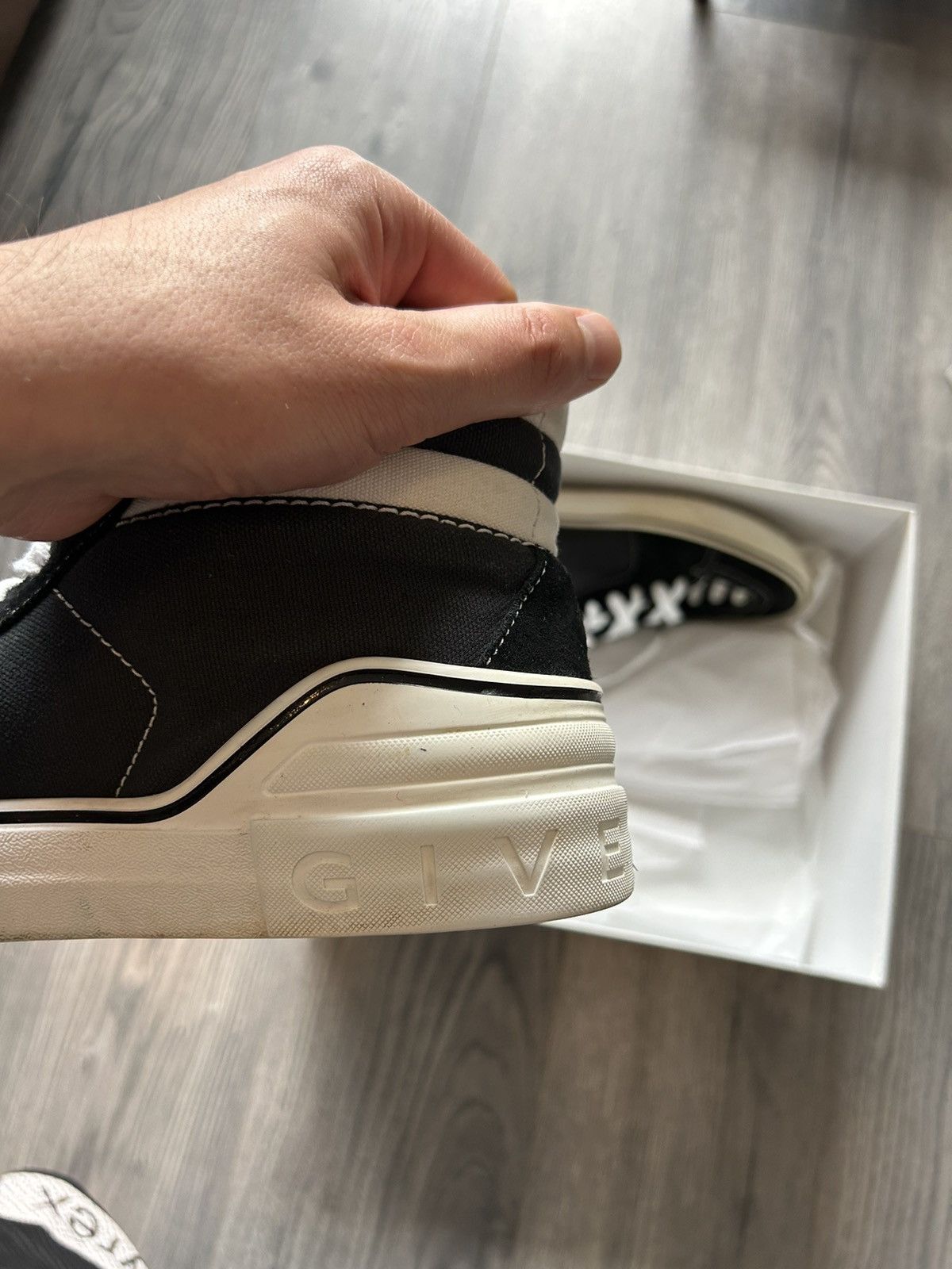 Givenchy Givenchy George V Mid Sneaker Size 42 Size US 9 / EU 42 - 3 Thumbnail