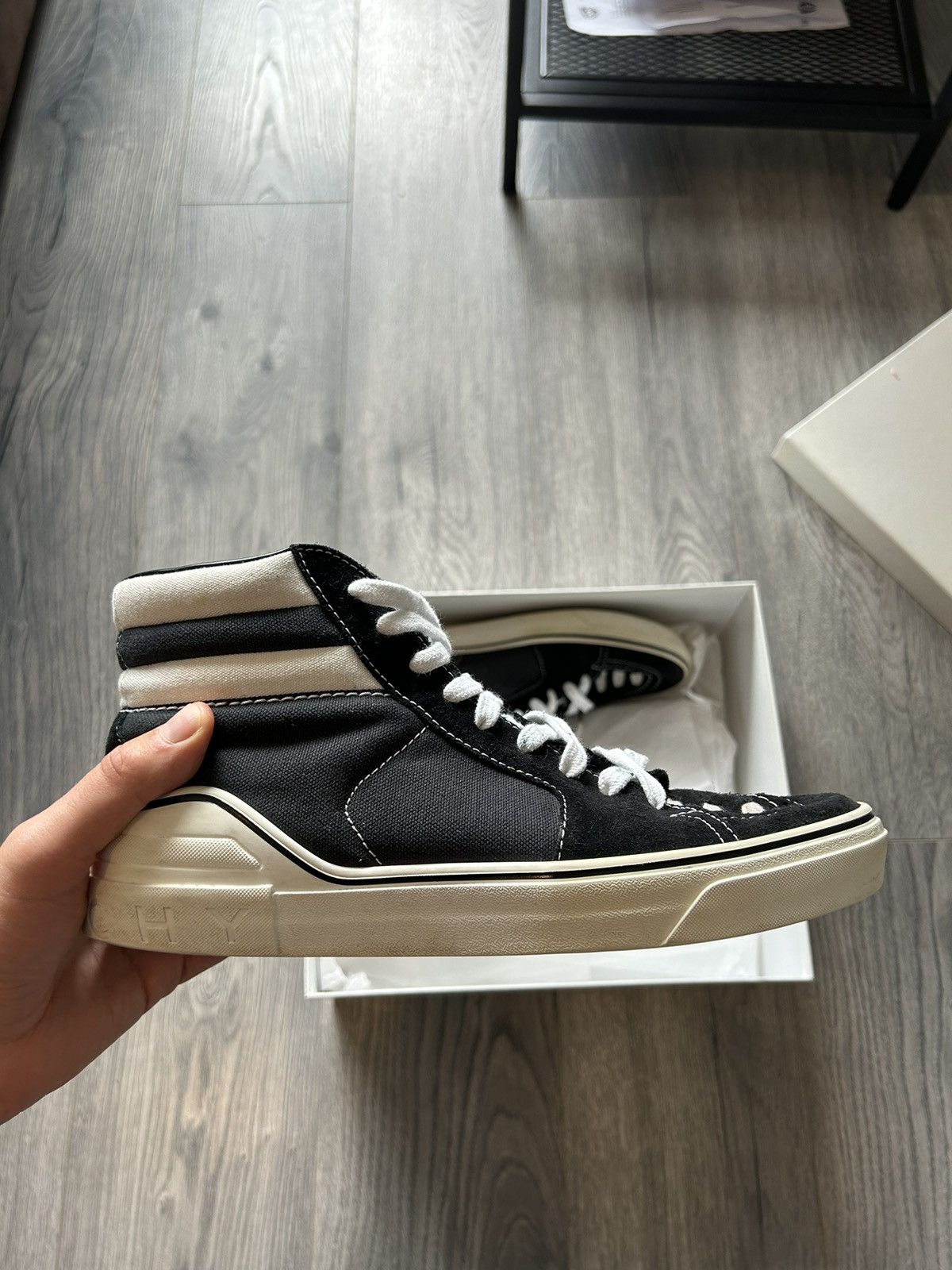 Givenchy Givenchy George V Mid Sneaker Size 42 Size US 9 / EU 42 - 6 Thumbnail