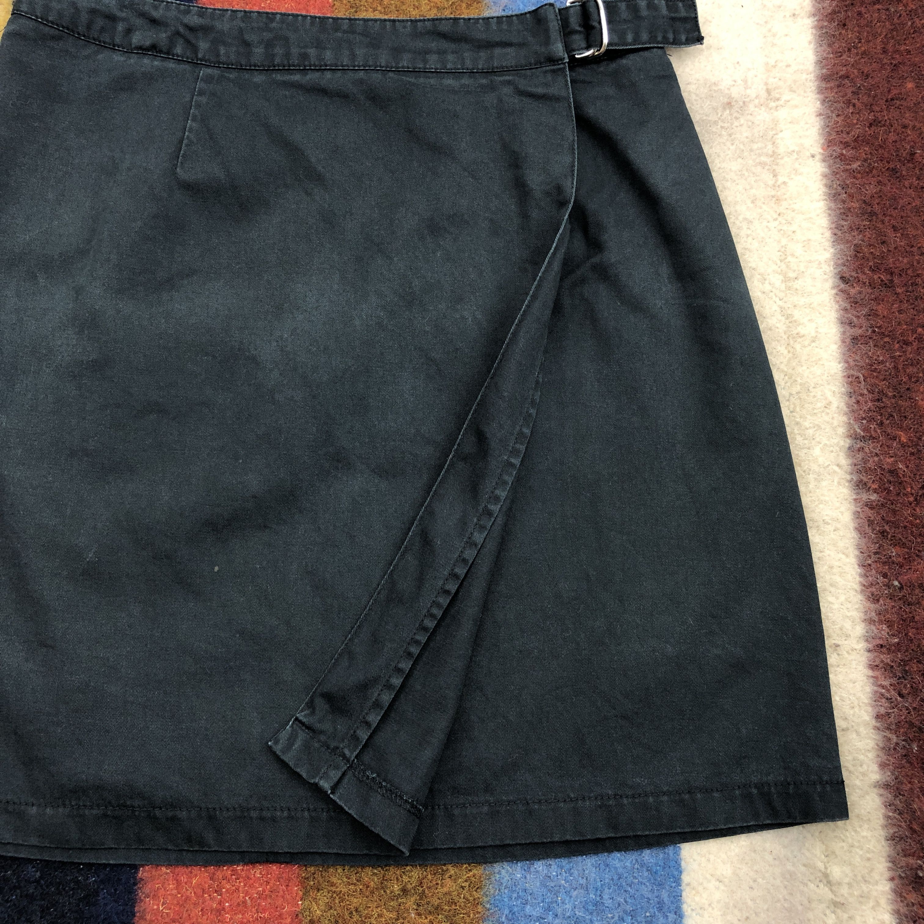 Gap GAP Mini Skirt Plain Design #0446/S Size 26" / US 2 / IT 38 - 4 Thumbnail
