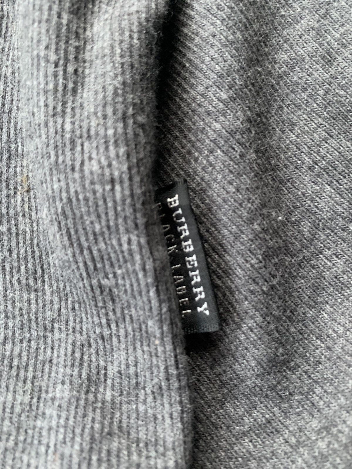 Burberry Burberry Black Label Zipper Polo Tshirt Size US M / EU 48-50 / 2 - 7 Thumbnail