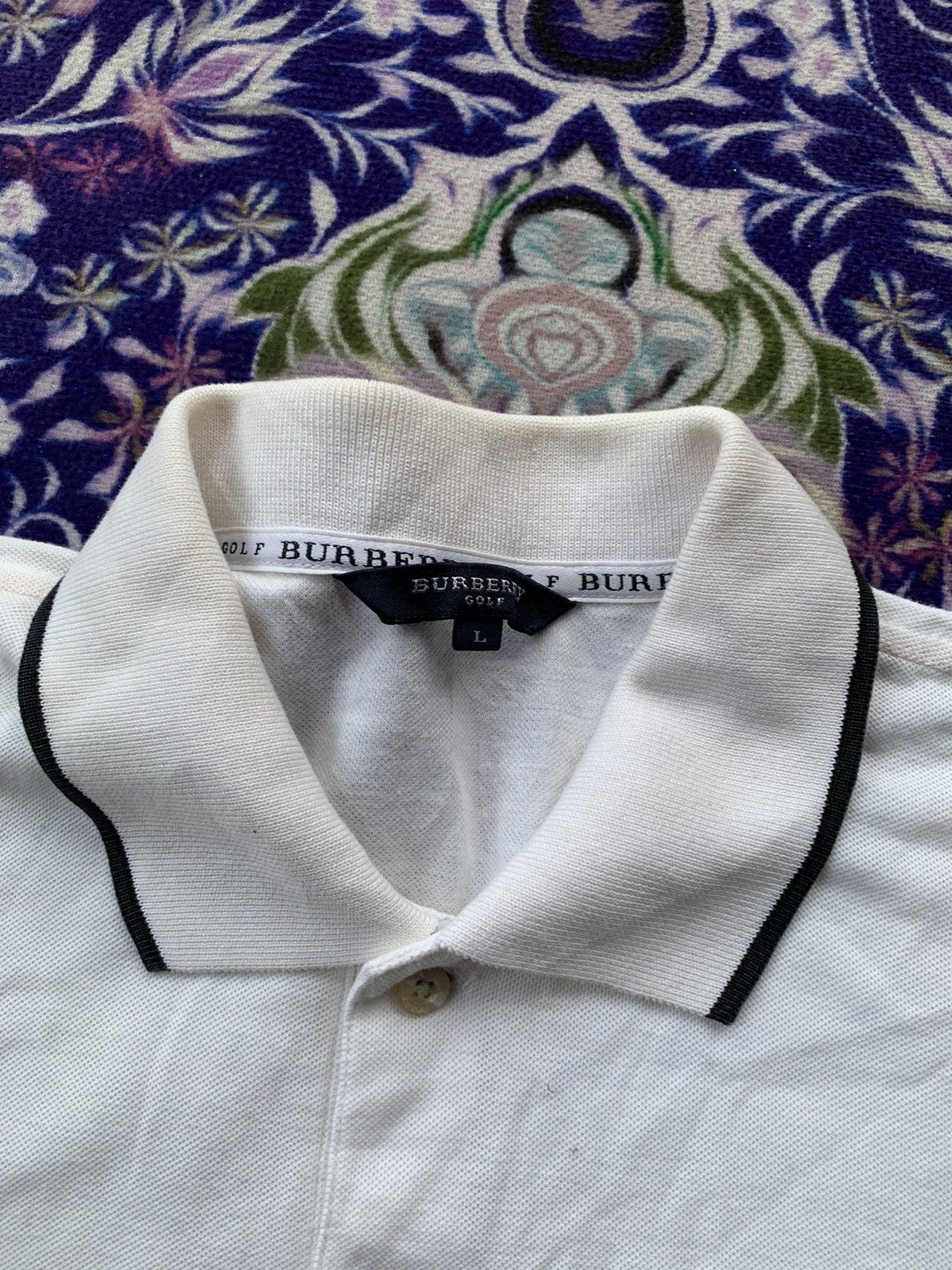 Burberry Vintage Burberry Tshirt Size US M / EU 48-50 / 2 - 4 Thumbnail