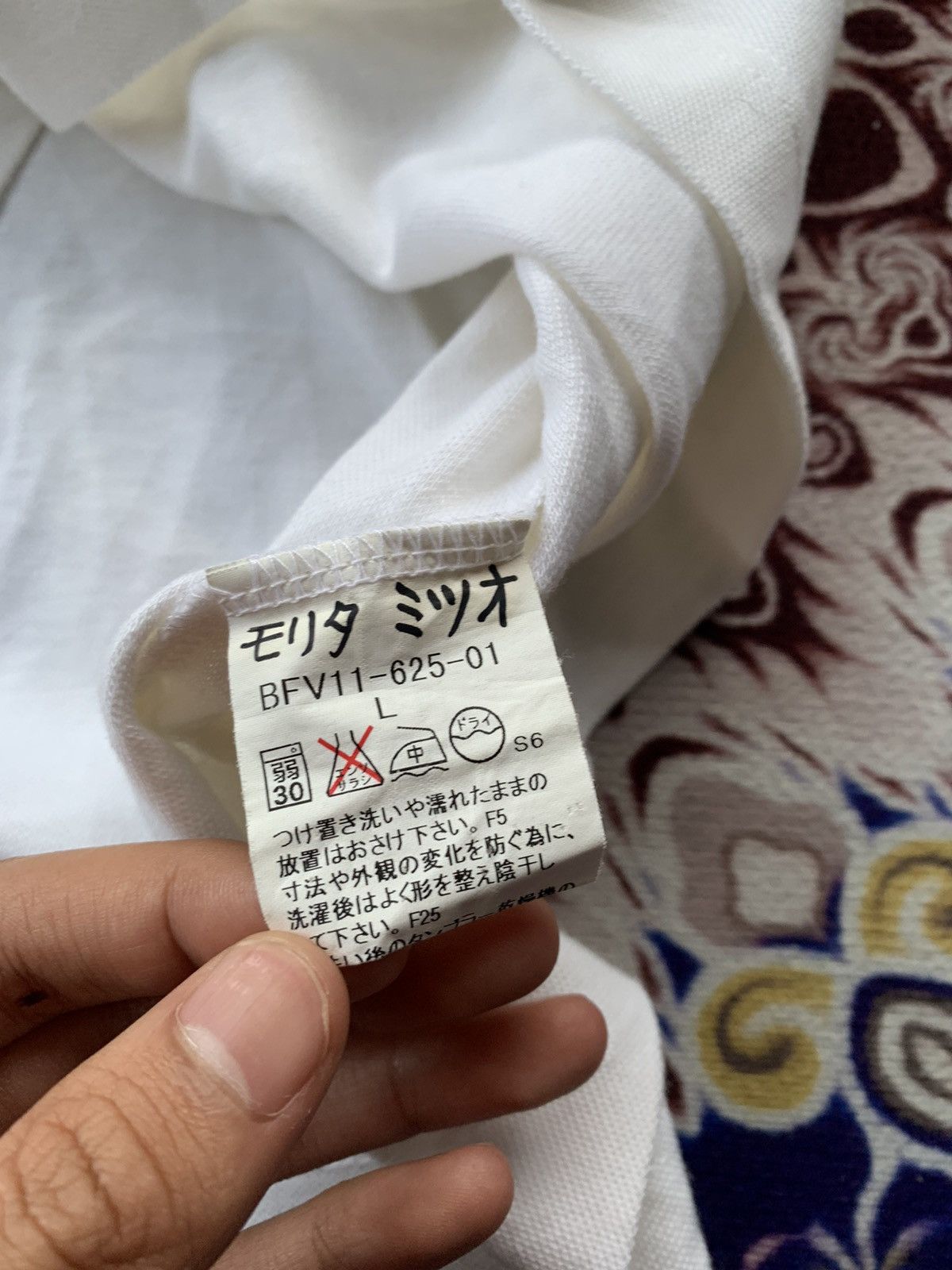 Burberry Vintage Burberry Tshirt Size US M / EU 48-50 / 2 - 5 Thumbnail