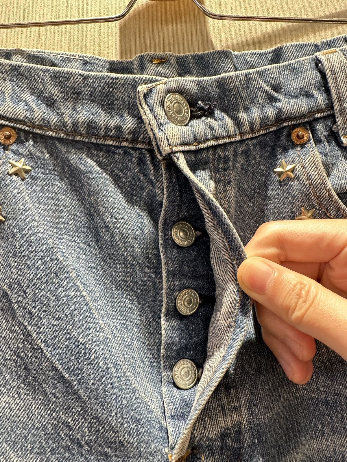 Hollywood Trading Company HTC IrregulaR HUMBLE Gemstone Studded Vintage Levi’s Jeans Size US 26 / EU 42 - 5 Thumbnail