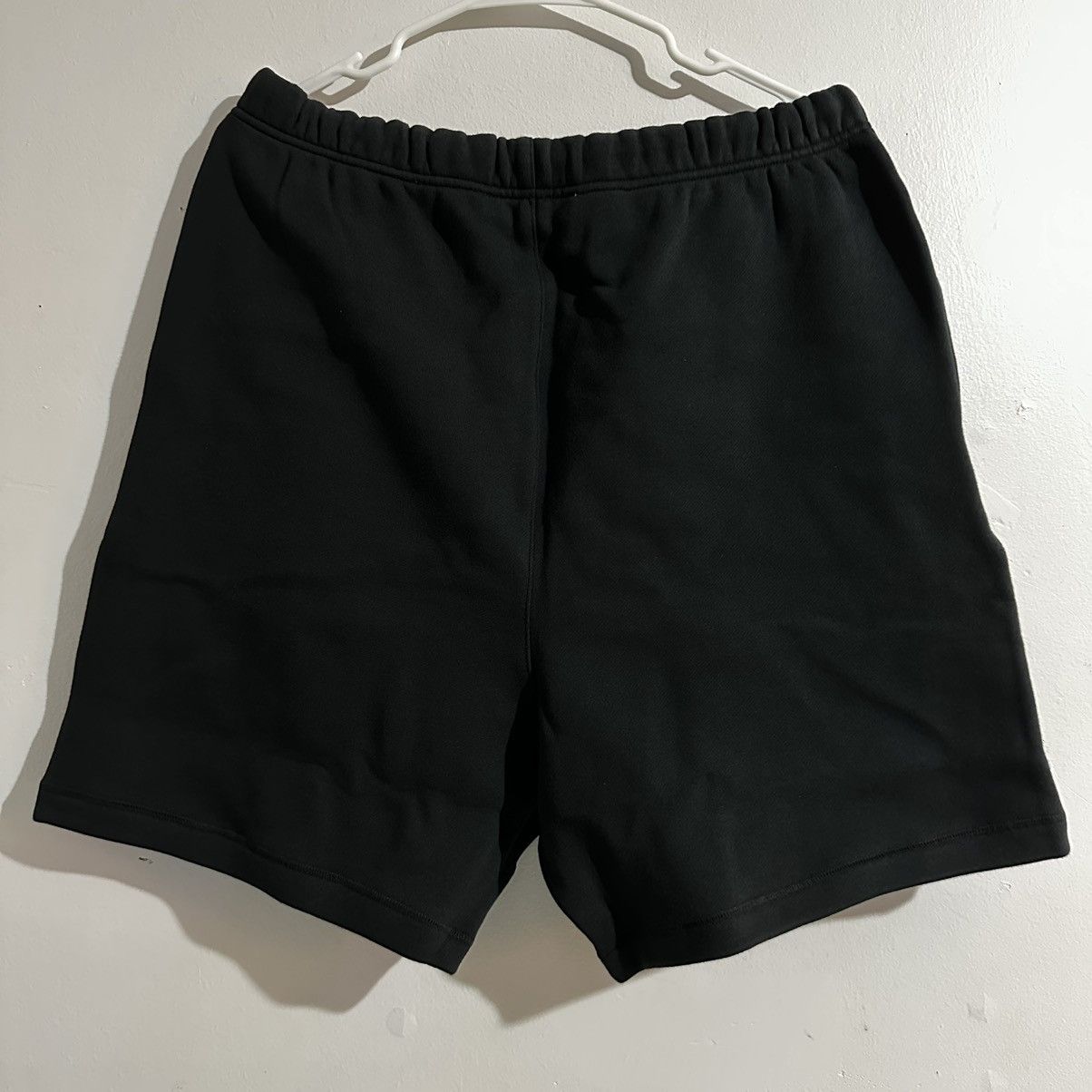 Fear of God Fear of god essentials black sweatshorts Size US 36 / EU 52 - 4 Thumbnail