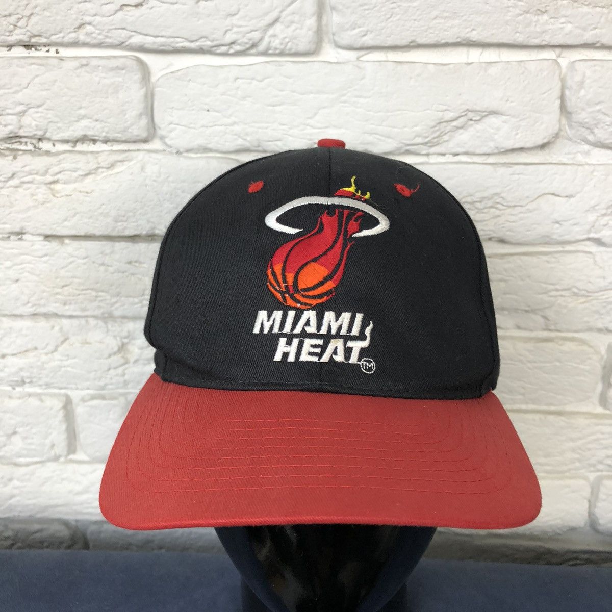 NBA Miami Heat vintage cap Size ONE SIZE - 3 Thumbnail