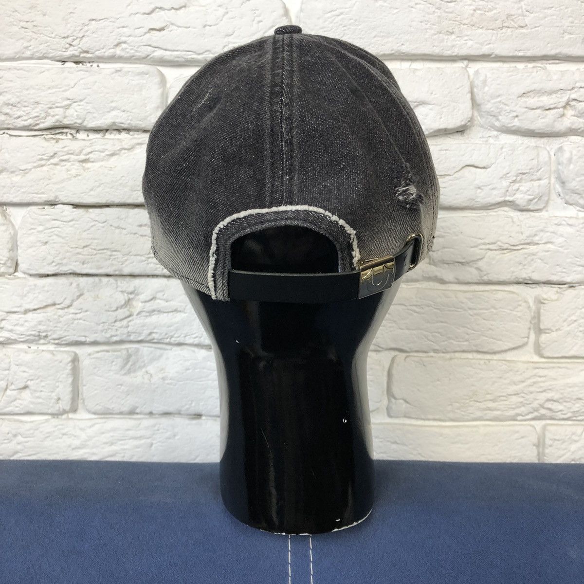 True Religion True Religion vintage cap Size ONE SIZE - 7 Thumbnail