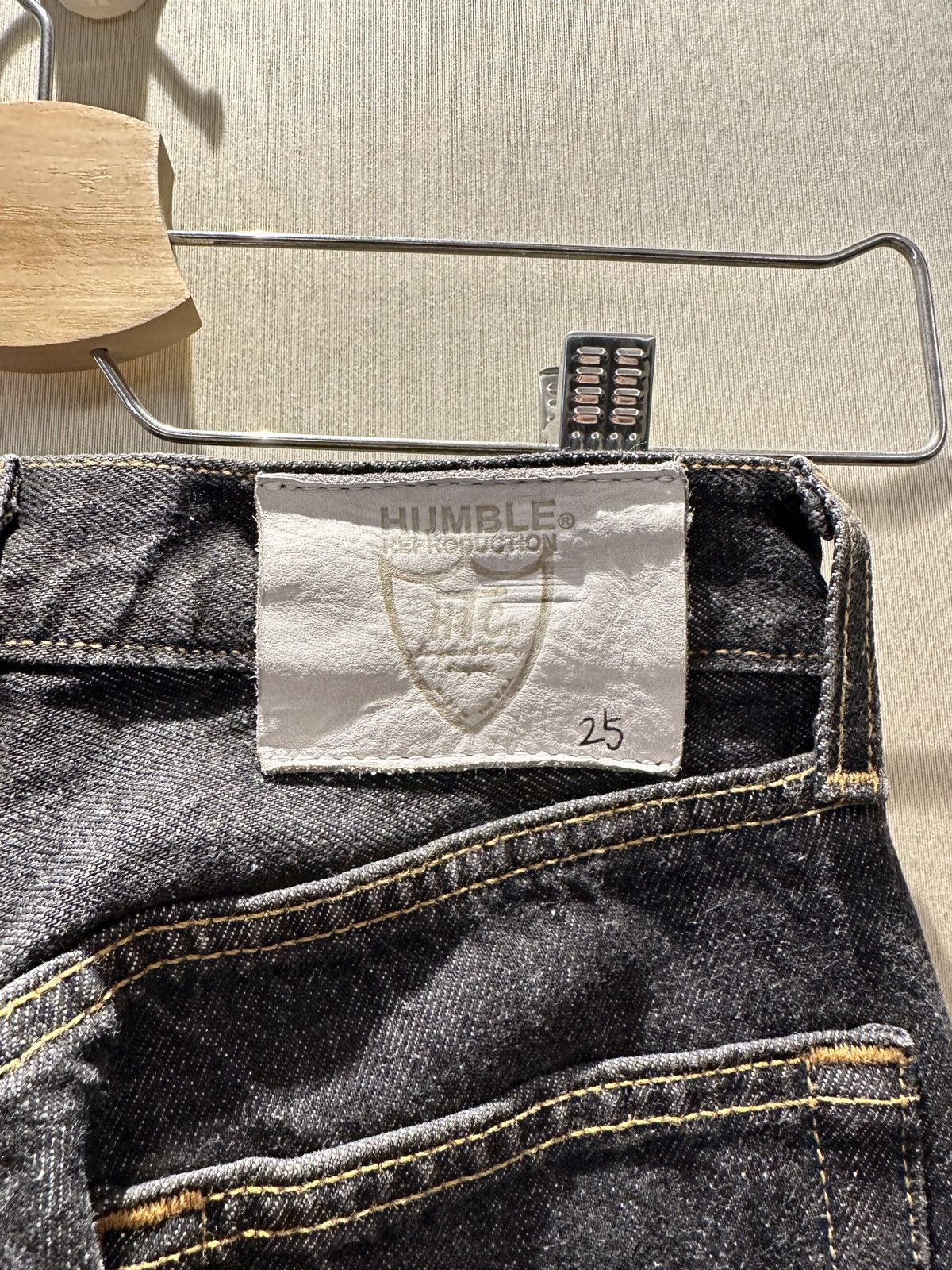 Hollywood Trading Company HTC IrregulaR HUMBLE Gemstone Studded Vintage Levi’s Jeans Size US 26 / EU 42 - 8 Thumbnail