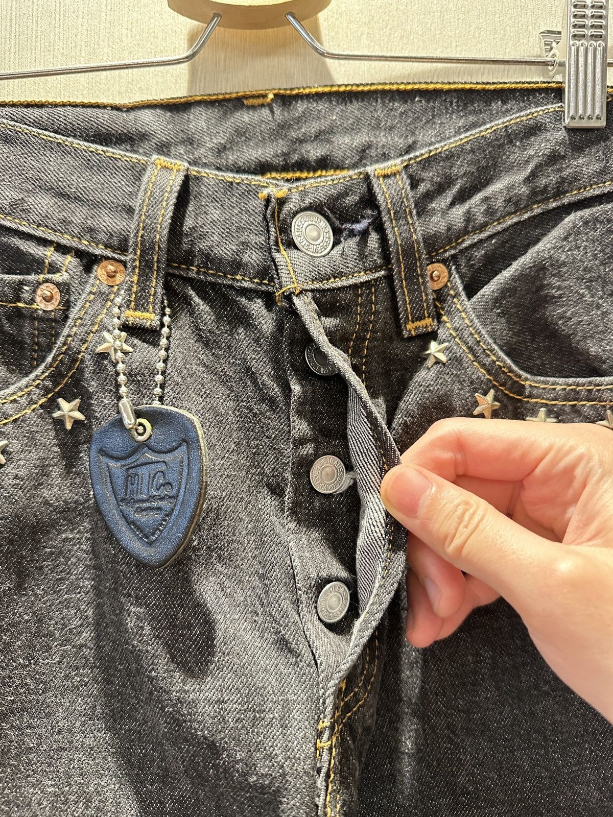 Hollywood Trading Company HTC IrregulaR HUMBLE Gemstone Studded Vintage Levi’s Jeans Size US 26 / EU 42 - 5 Thumbnail