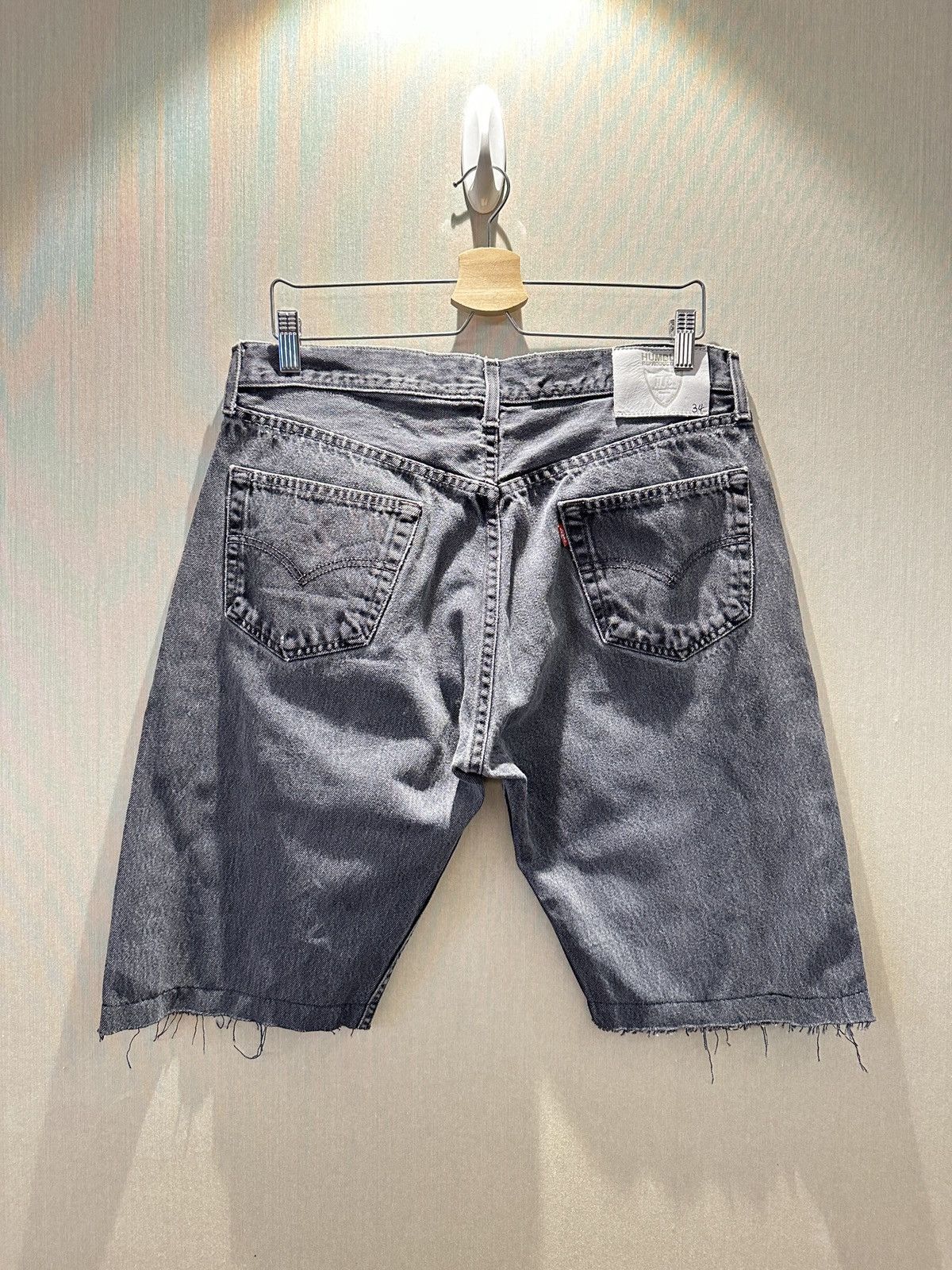 Hollywood Trading Company HTC IrregulaR HUMBLE Gemstone Studded Vintage Levi’s Shorts Size US 34 / EU 50 - 7 Thumbnail