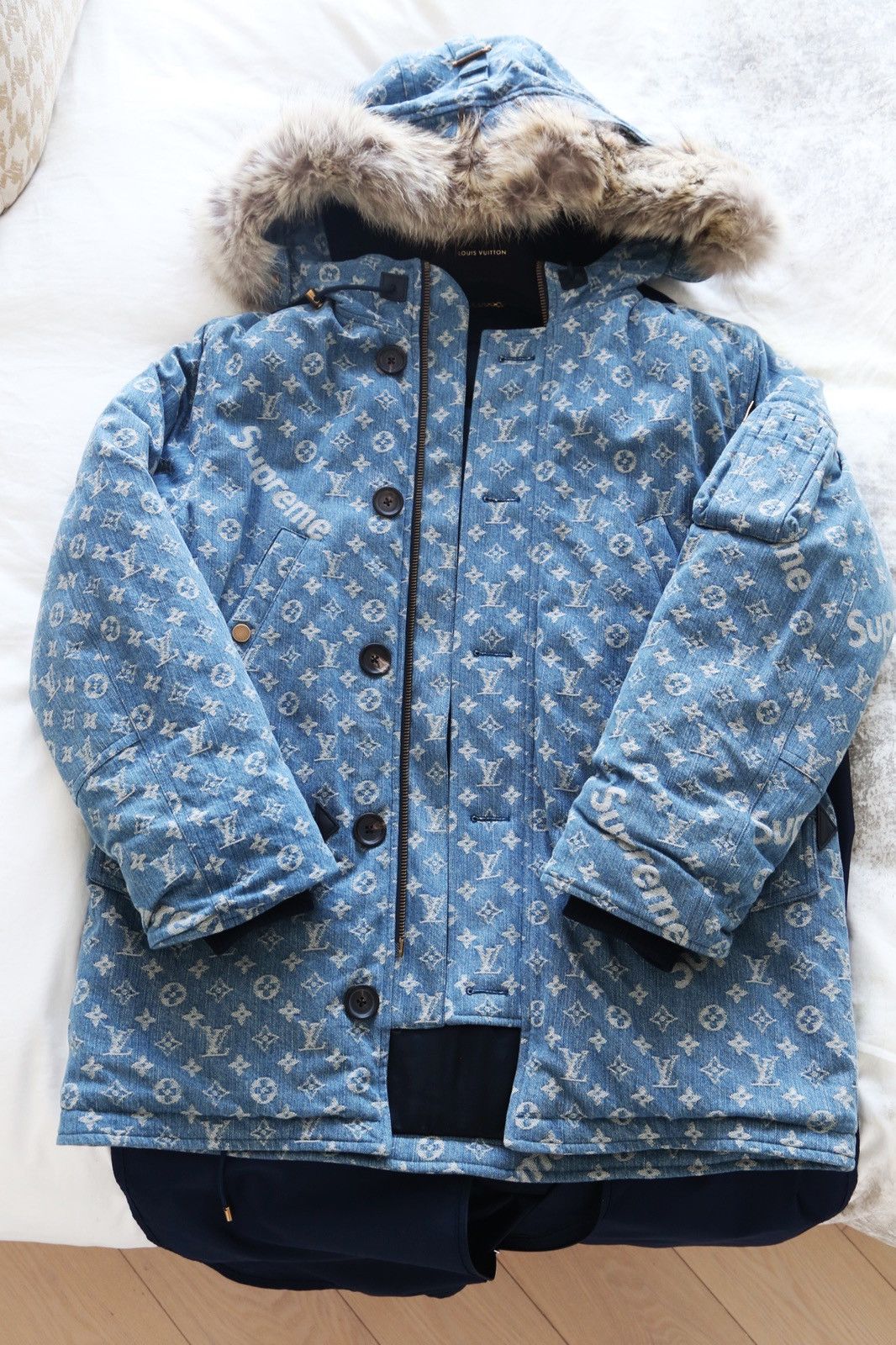 Supreme LOUIS VUITTON x SUPREME Denim Parka