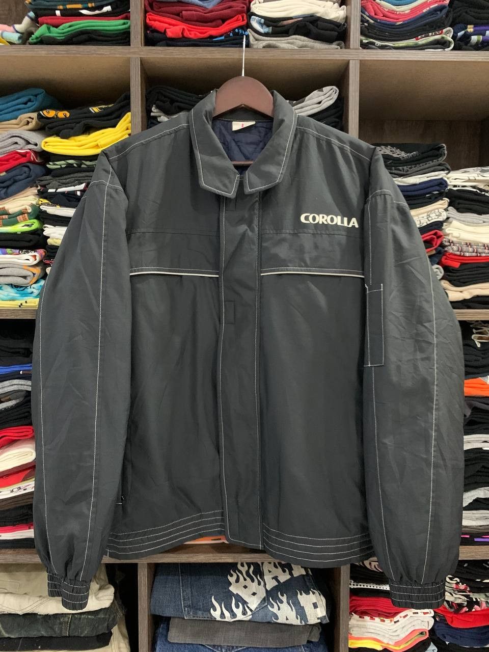 Vintage Vintage Toyota Corolla Reflective Jacket Size US L / EU 52-54 / 3 - 2 Thumbnail
