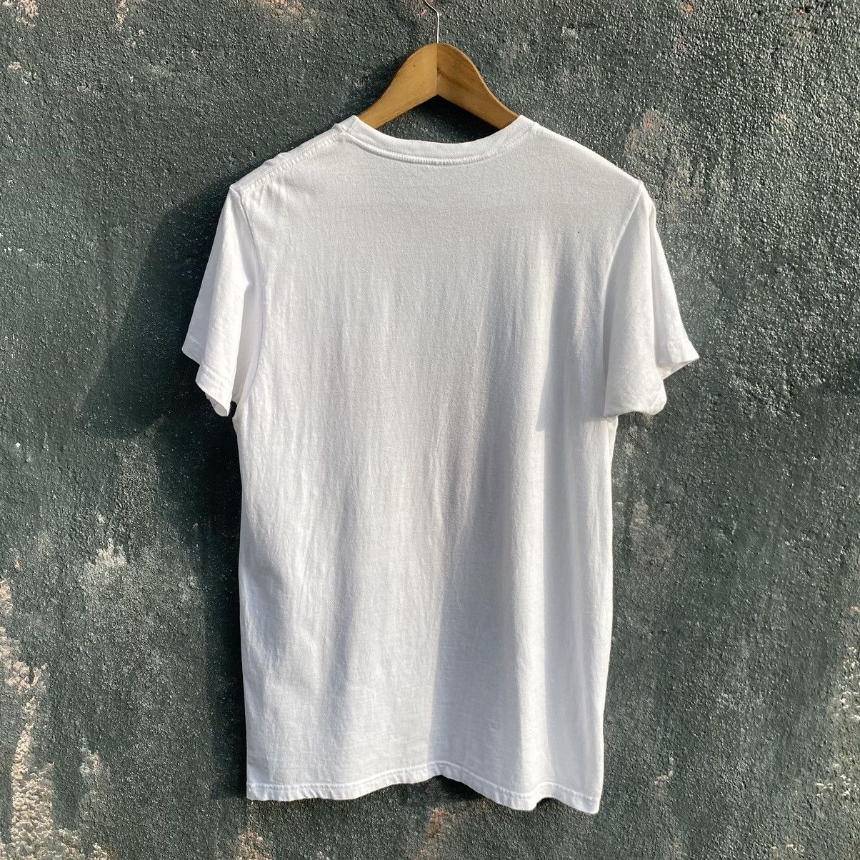 Vintage Thrashed Baywatch Movie ERD GRUNGE VINTAGE GRAIL TEE Size US M / EU 48-50 / 2 - 4 Thumbnail