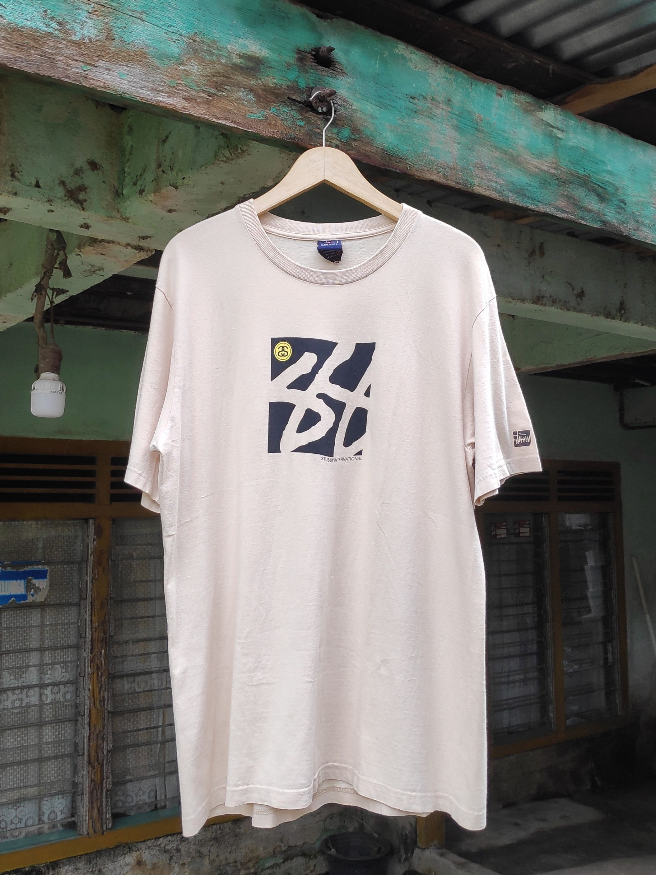 Stussy × Vintage 1990s Stussy SS International Vintage Tee Big Logo T Shirt Size US XL / EU 56 / 4 - 4 Thumbnail