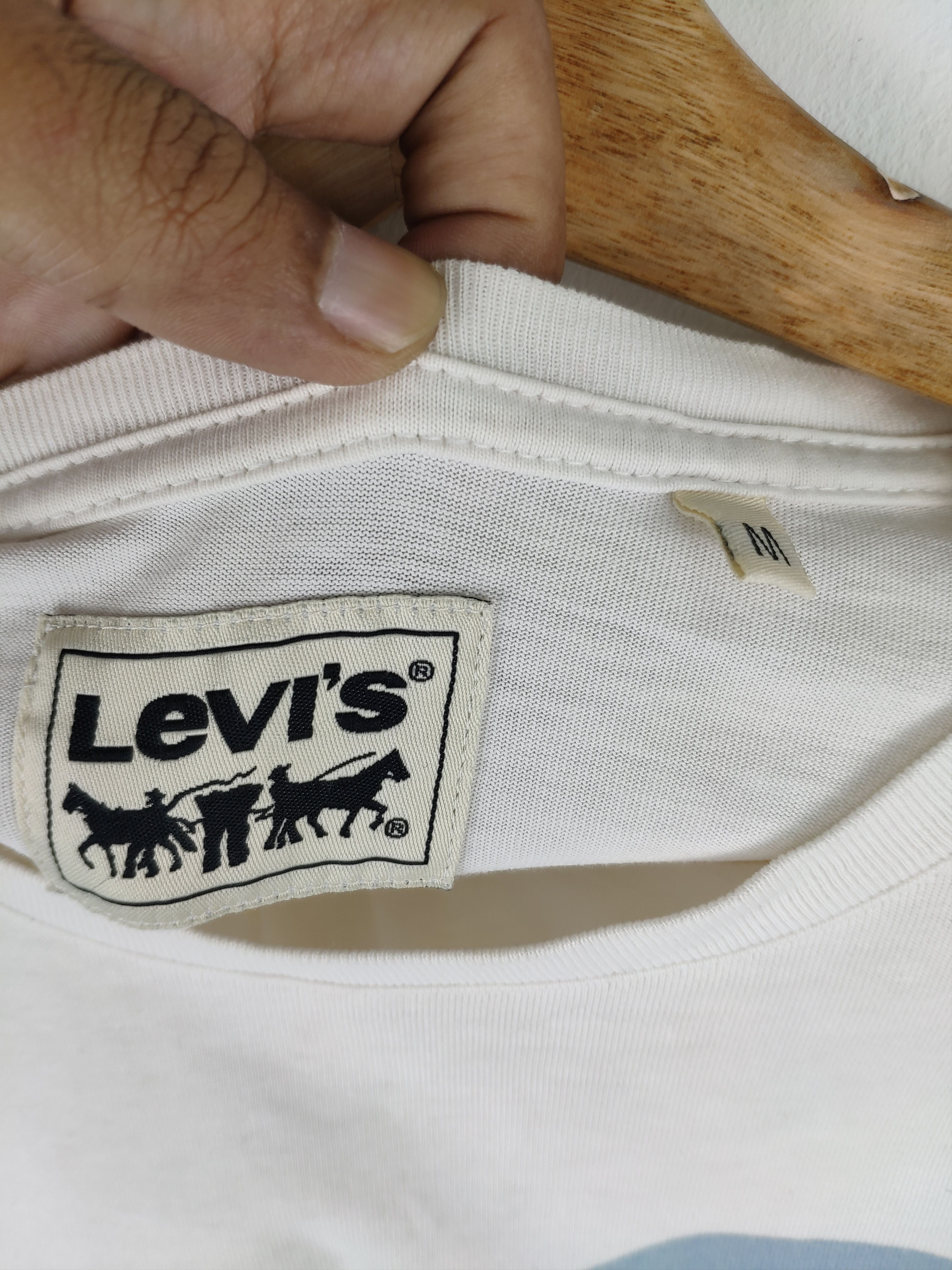Levi's × Vintage Steal 💥 Vintage Levi's Tee Size US S / EU 44-46 / 1 - 4 Thumbnail
