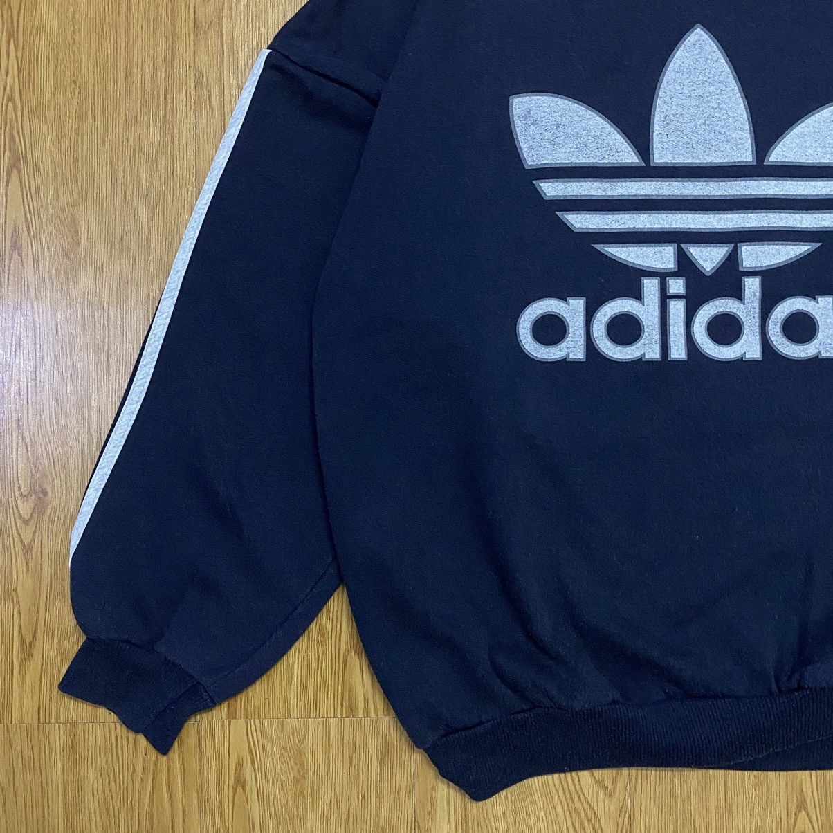 Adidas Vintage Adidas Big Logo sweatshirt Size US L / EU 52-54 / 3 - 3 Thumbnail