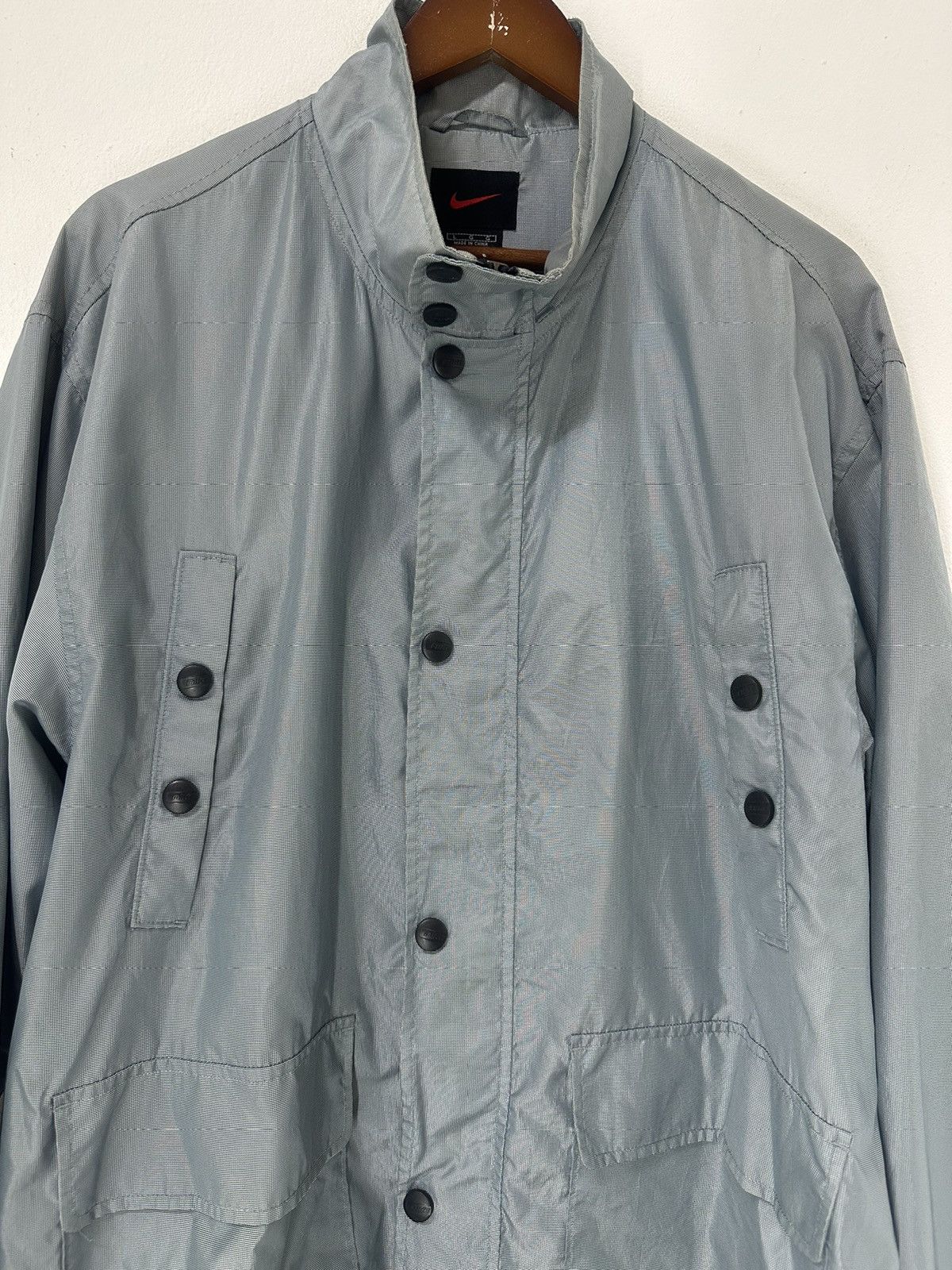Nike Vintage Nike Windbreaker Jacket 4 Pocket Design Size US L / EU 52-54 / 3 - 4 Thumbnail