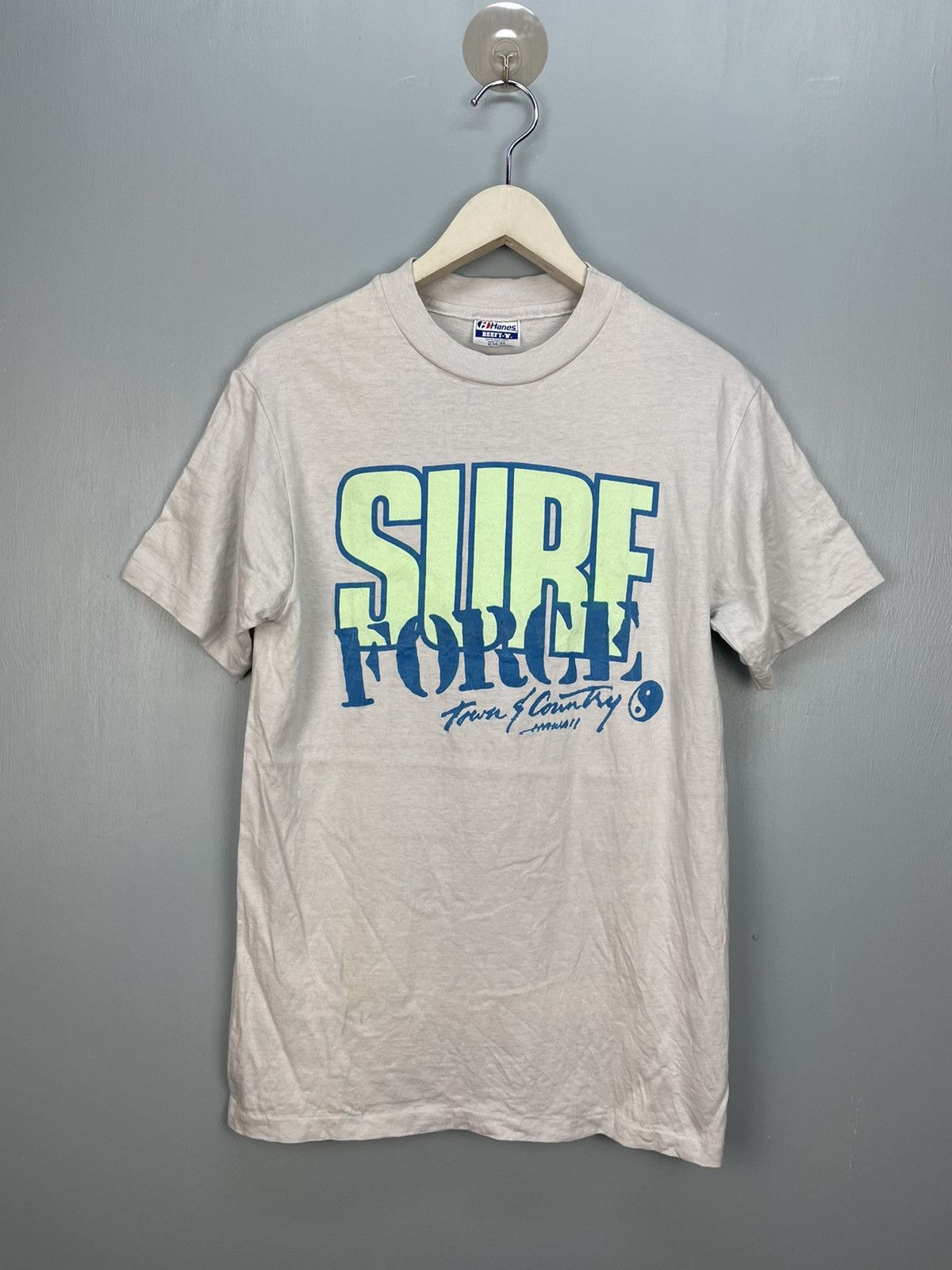 Vintage Vintage 80s Town & County T&C Surf Designs Hawaii t shirt Size US M / EU 48-50 / 2 - 1 Thumbnail
