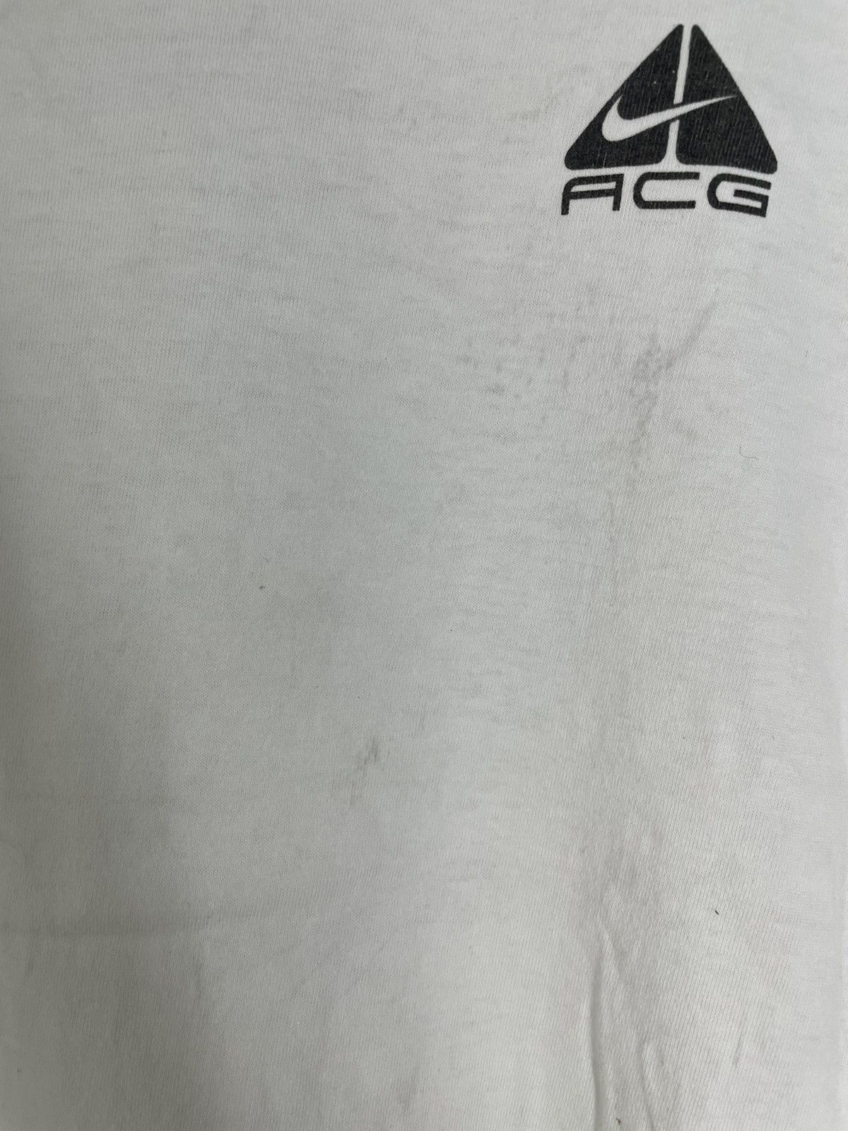 Nike ACG Vintage Y2K Nike ACG big logo t shirt Size US L / EU 52-54 / 3 - 7 Thumbnail
