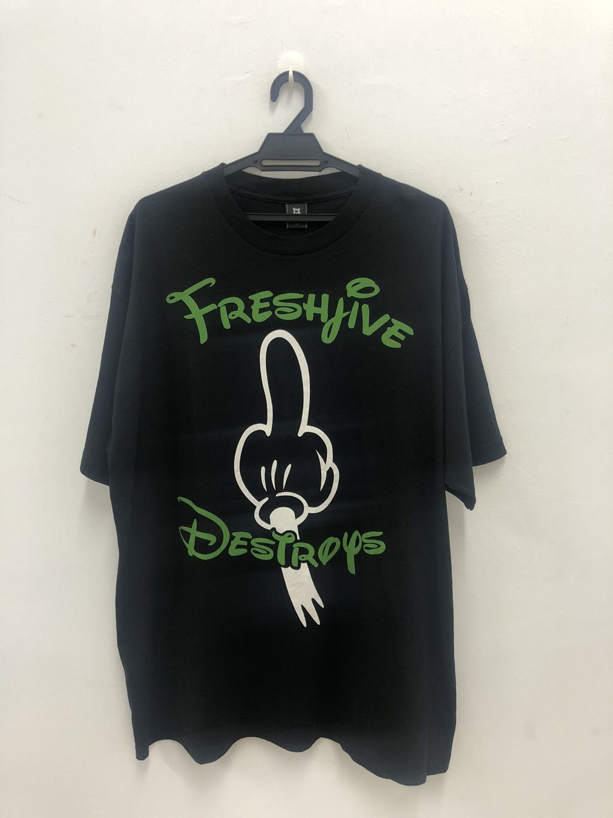 Freshjive Rare Vintage FRESHJIVE Destroys Mickey Mouse Disney Shirt Size US XL / EU 56 / 4 - 1 Thumbnail