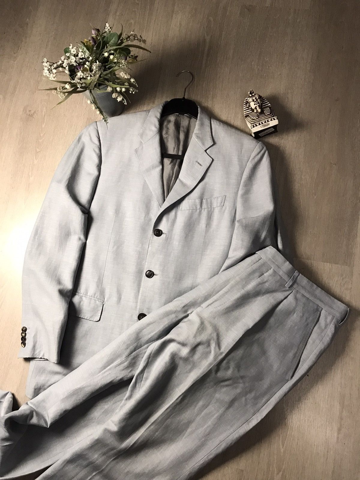 Givenchy Givenchy gentleman Lana Lino luxury suit Size 40R - 2 Thumbnail