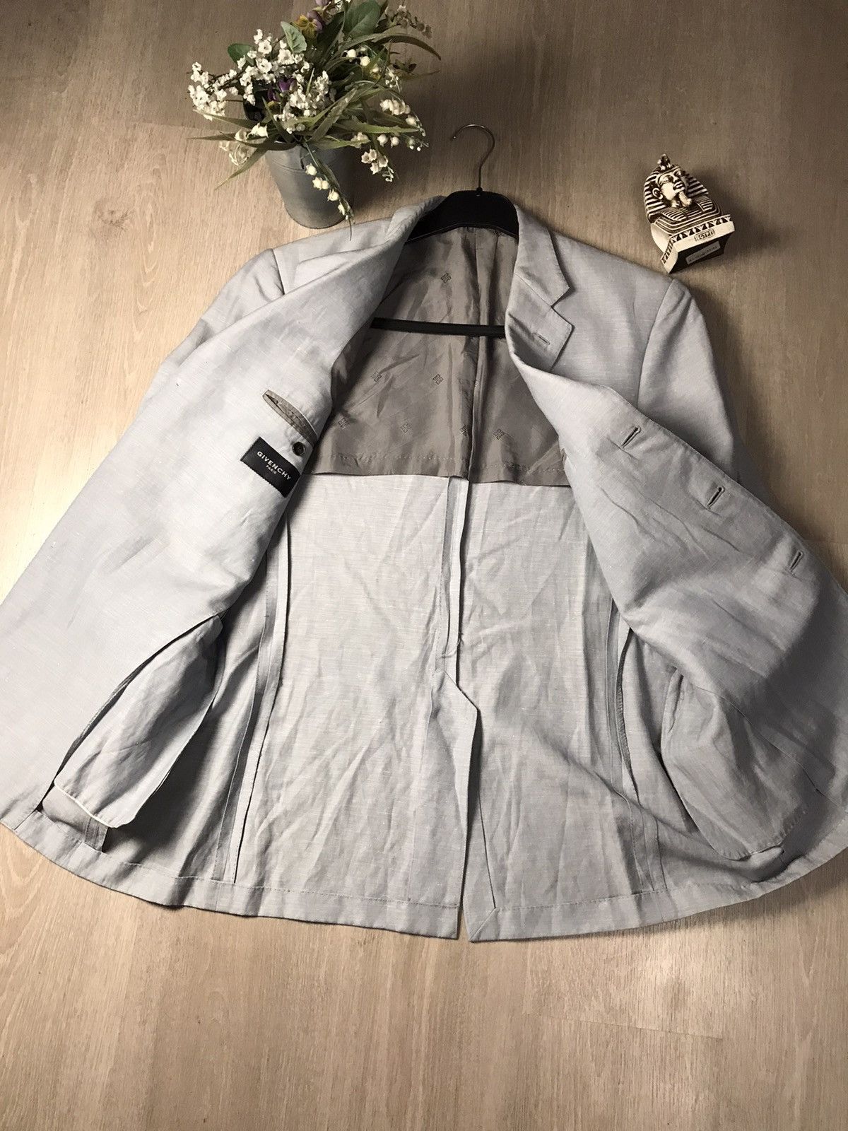 Givenchy Givenchy gentleman Lana Lino luxury suit Size 40R - 9 Thumbnail