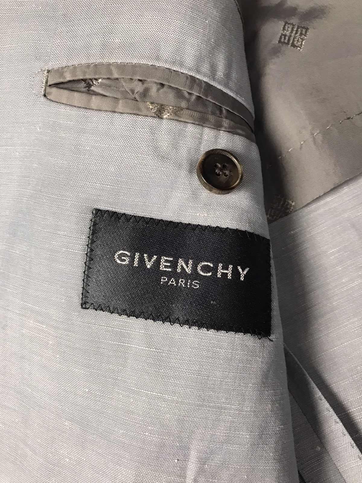 Givenchy Givenchy gentleman Lana Lino luxury suit Size 40R - 10 Thumbnail